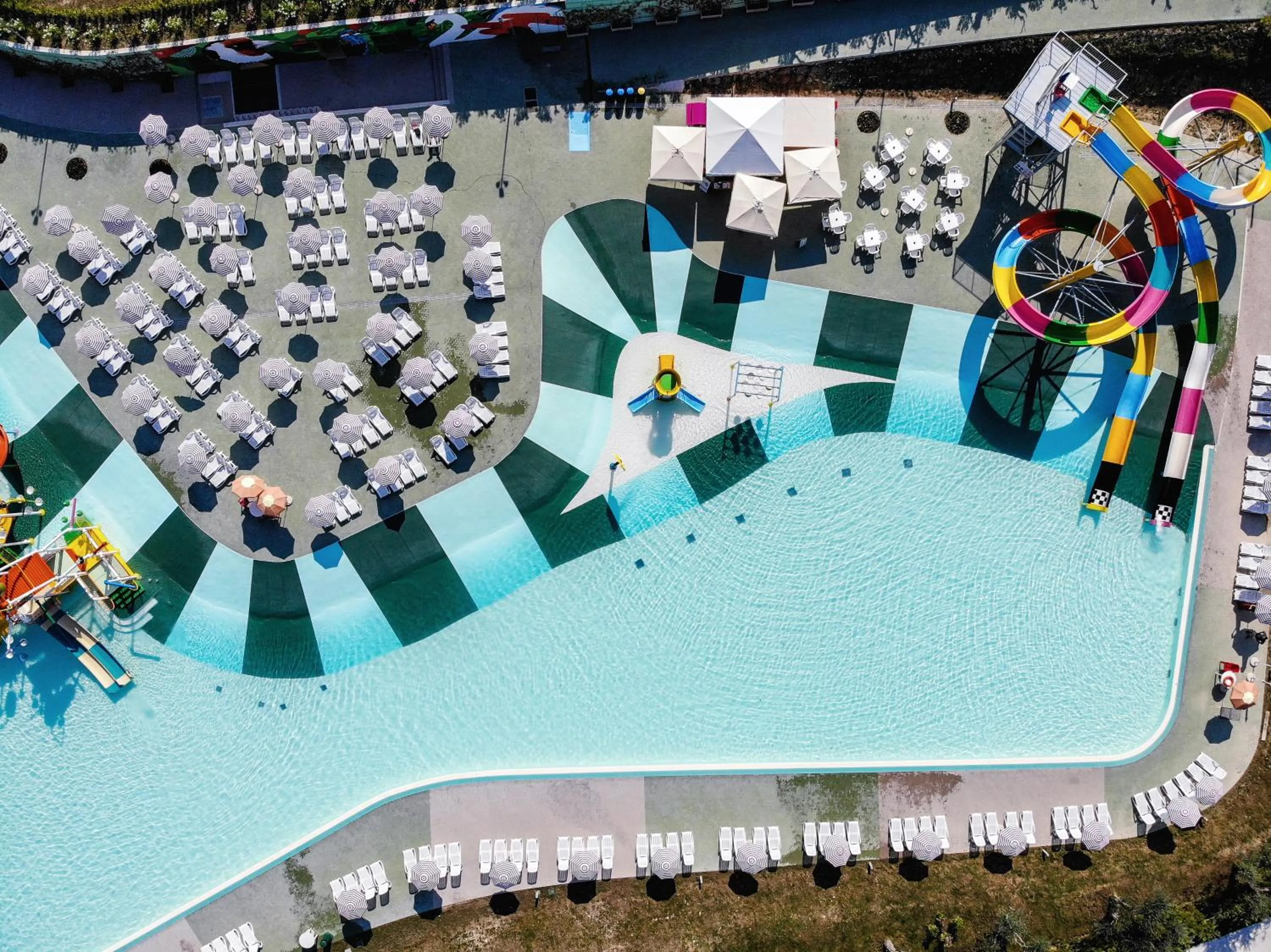 Swimming pool in Camping Cisano - San Vito