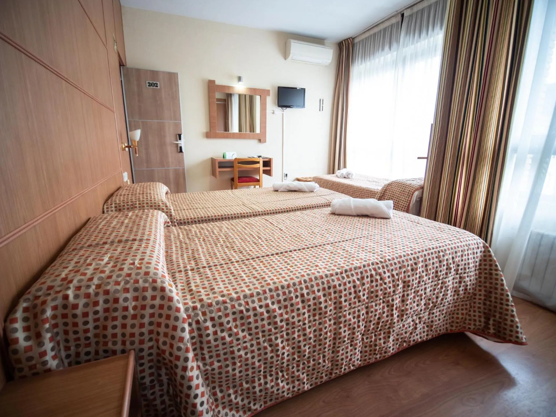 Photo of the whole room, Bed in Hotel Castilla