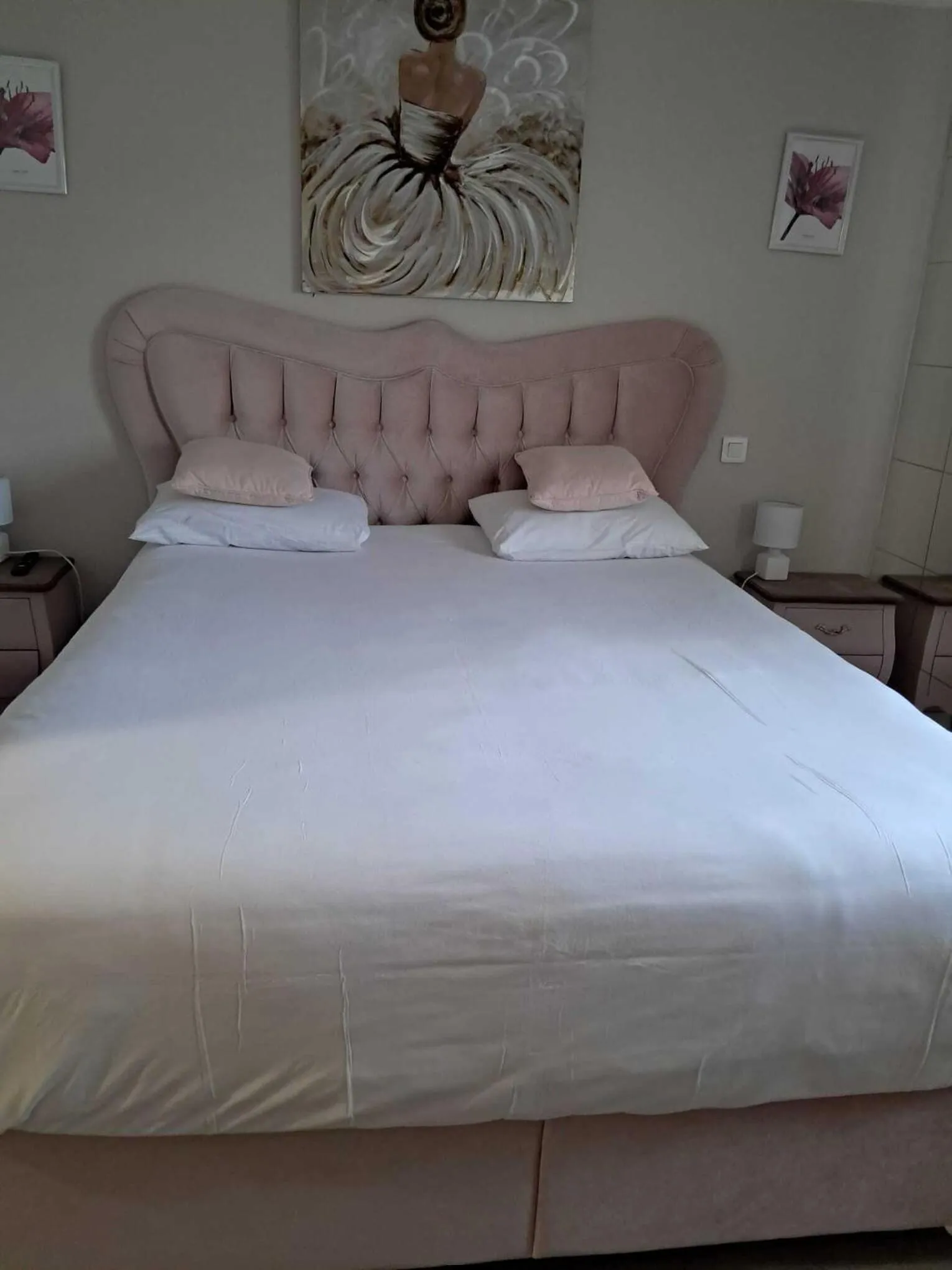 Bed in Astrotel Romorantin-Lanthenay Soirée étape