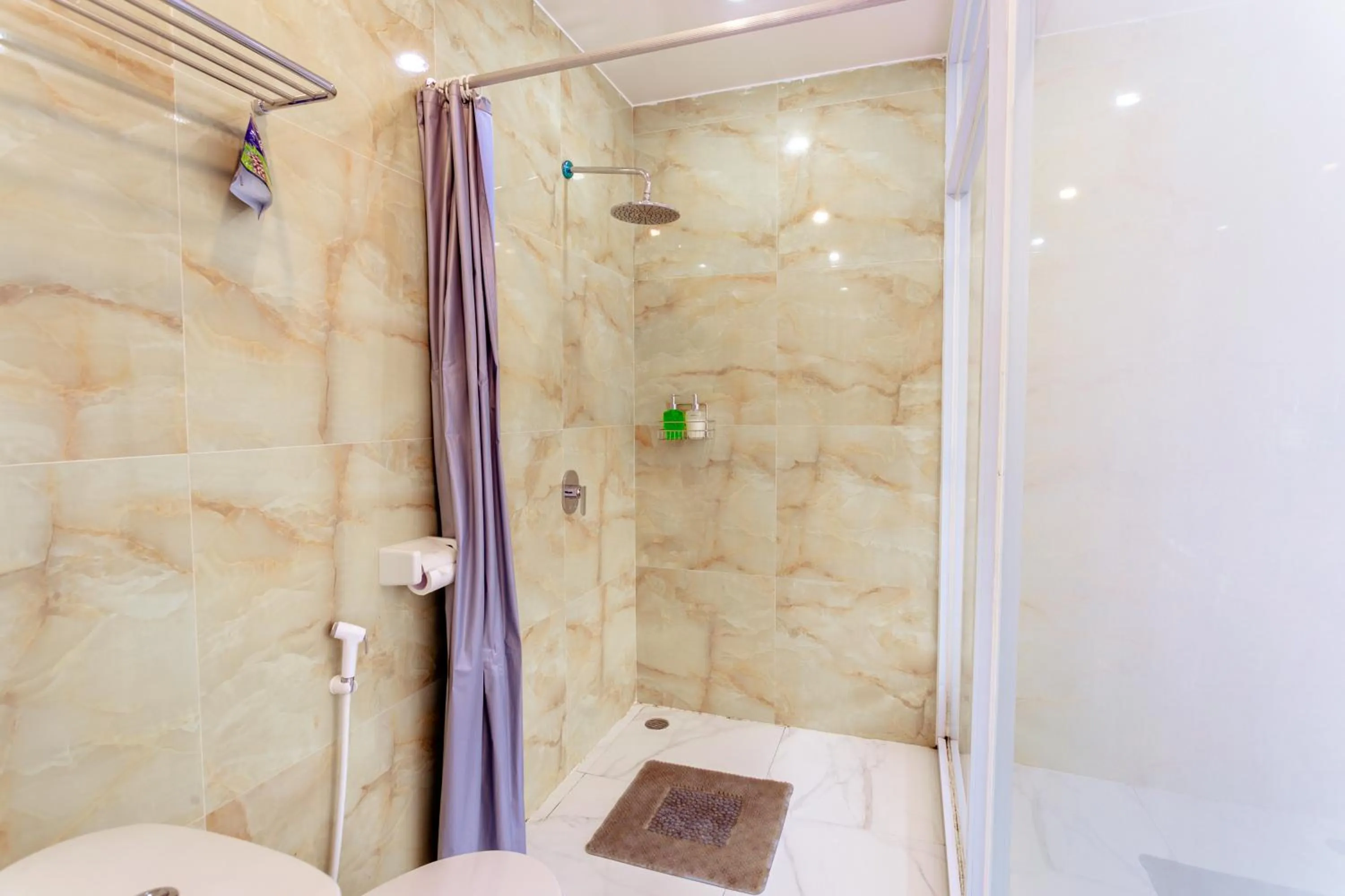 Bathroom in Bhuana Agung Villa and Restaurant