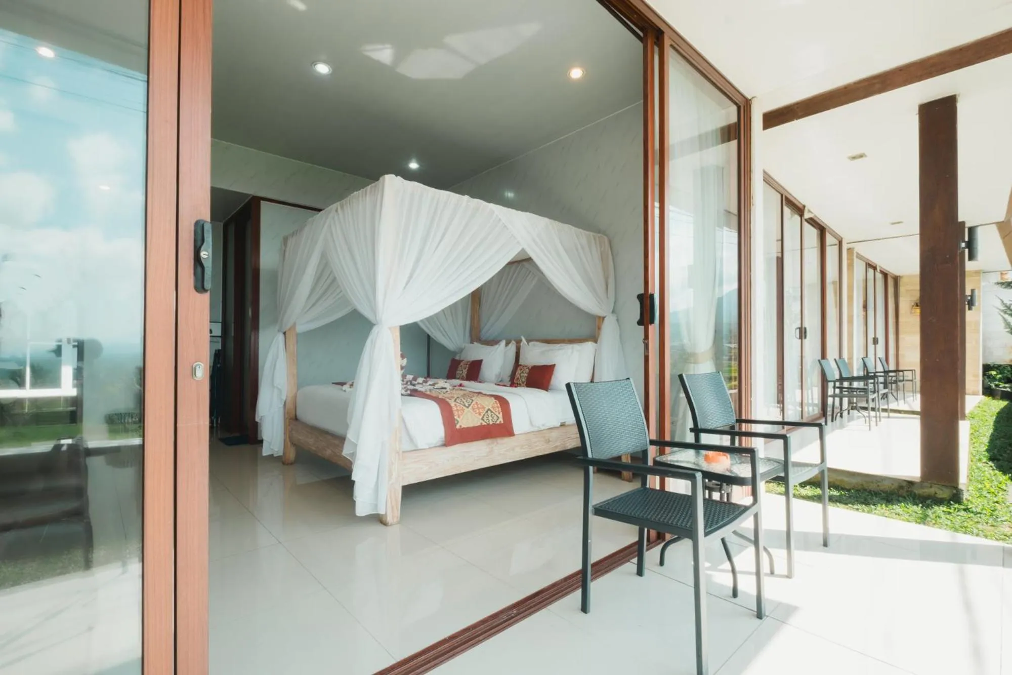Bed in Bhuana Agung Villa and Restaurant
