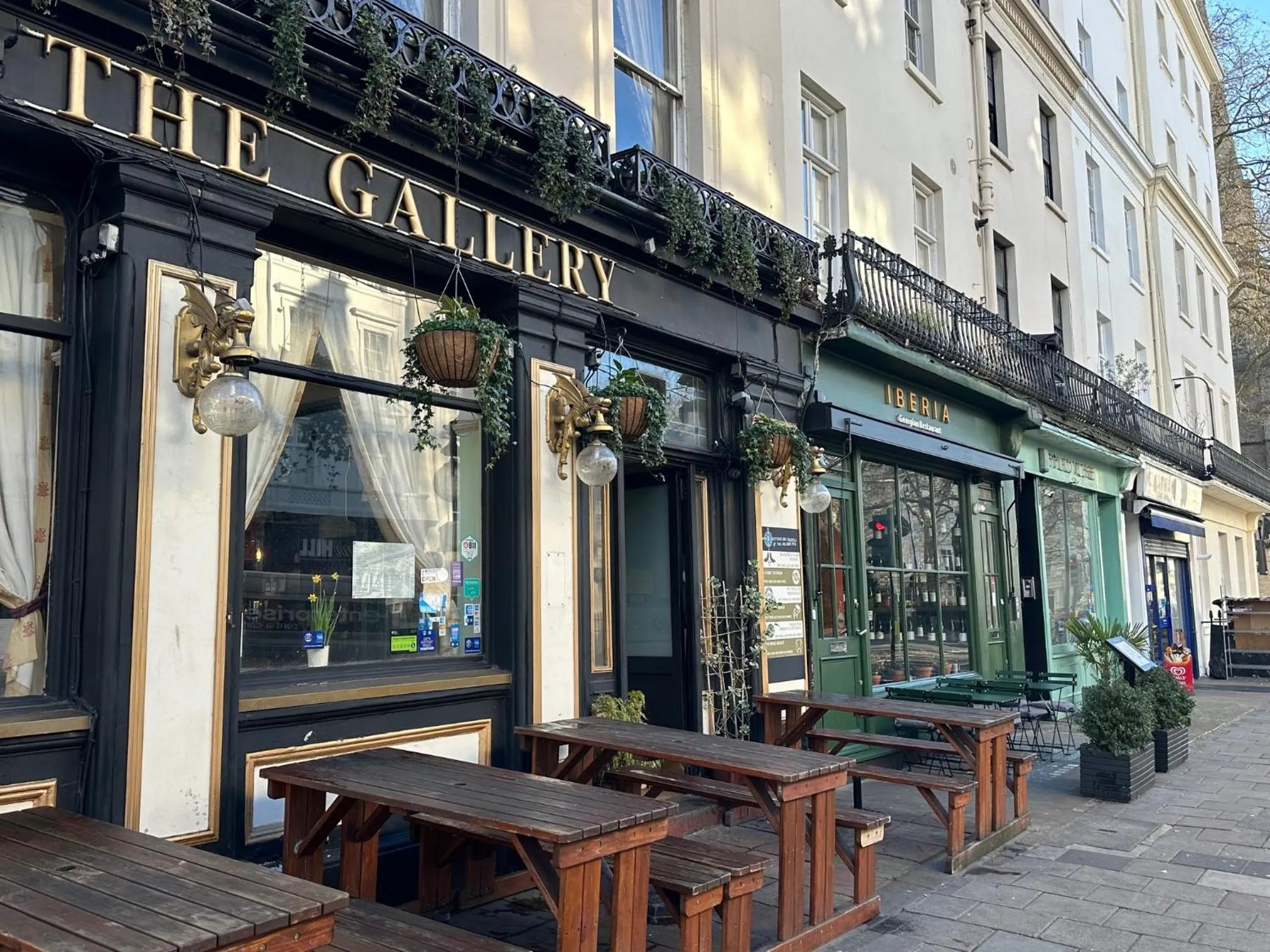 Restaurant/places to eat in Central London Flat in Westminster