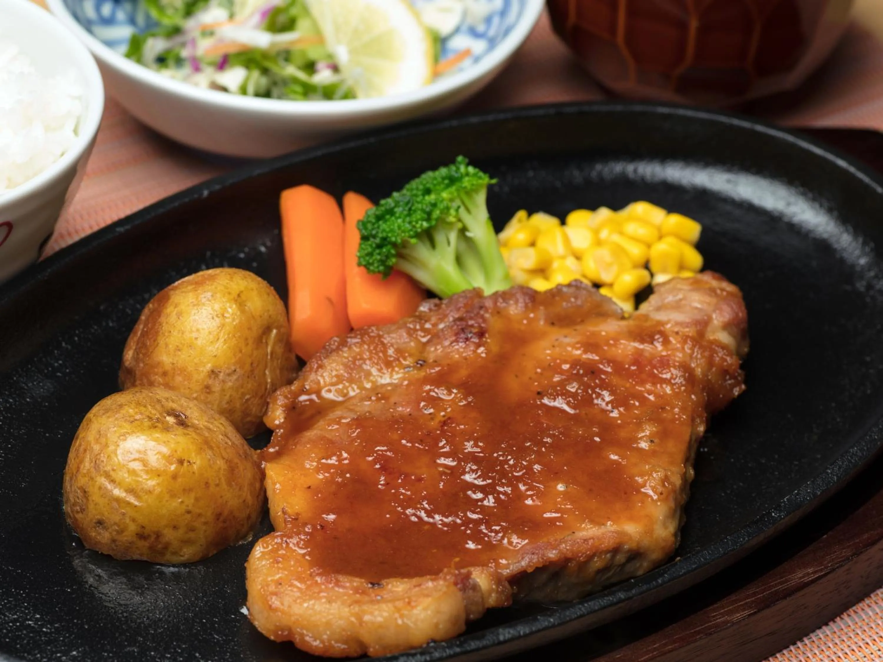 Food in Hotel Higashimokoto