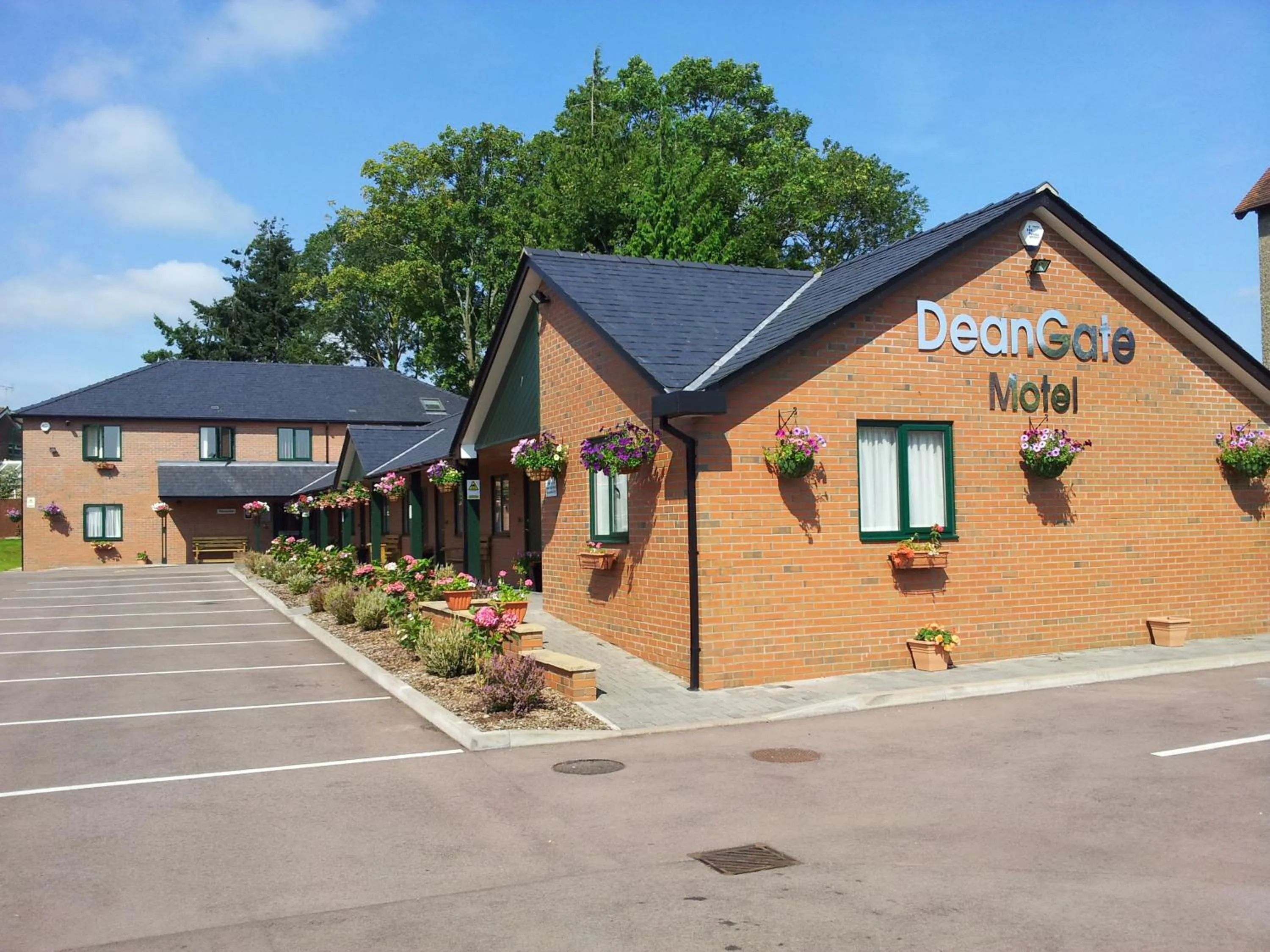 Property building in Deangate Motel