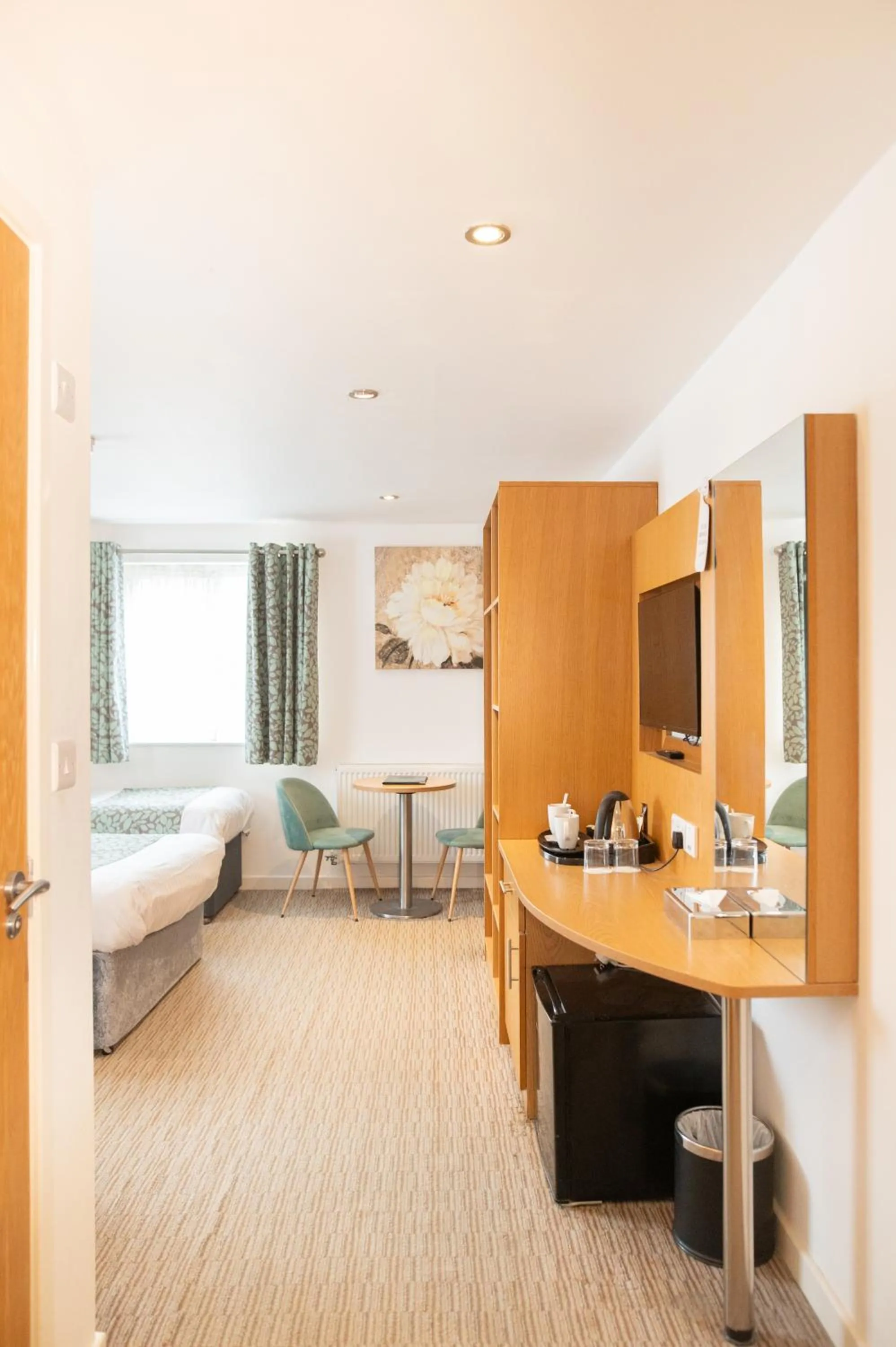 TV and multimedia, Bed in Deangate Motel