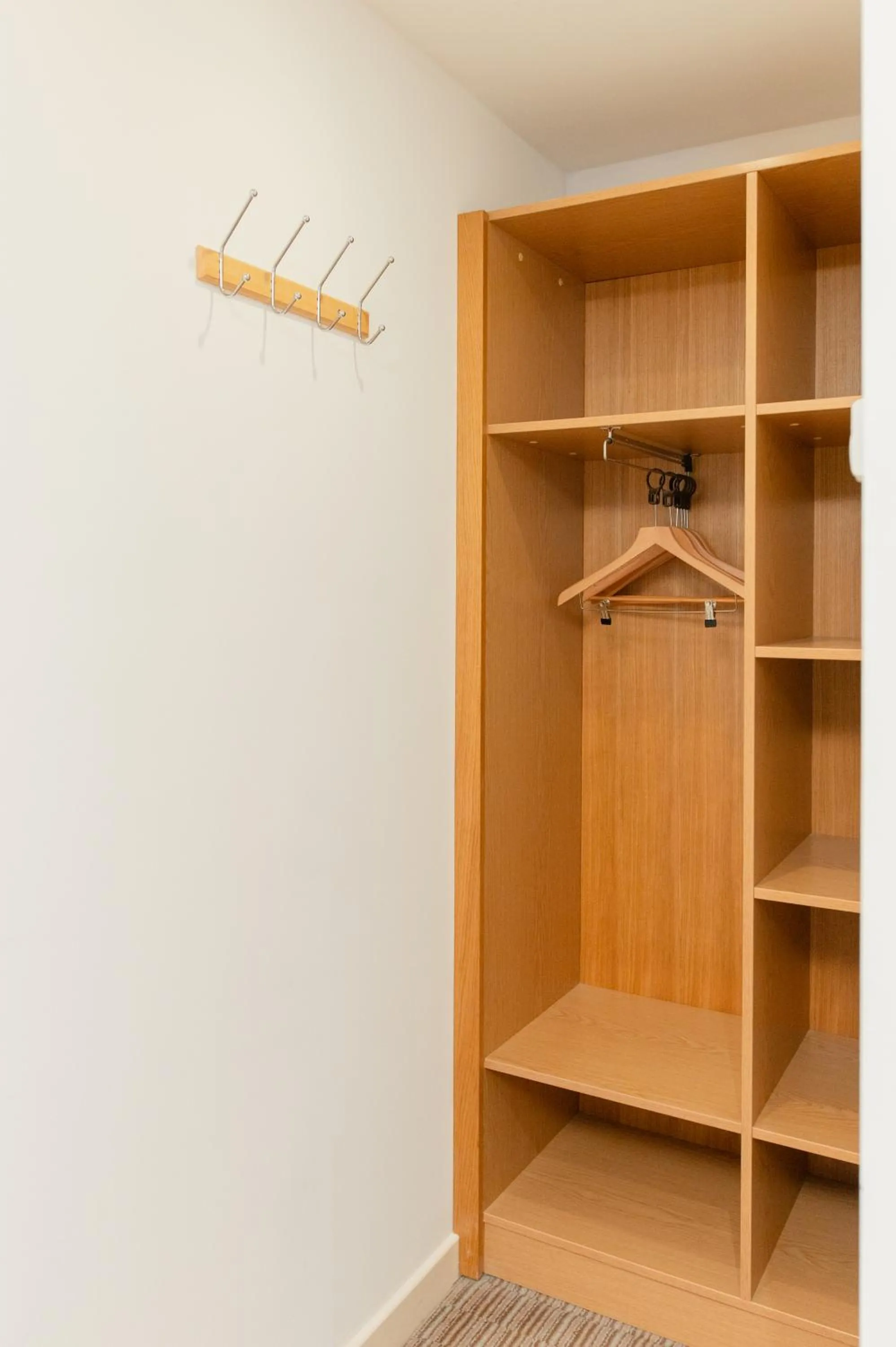 wardrobe in Deangate Motel