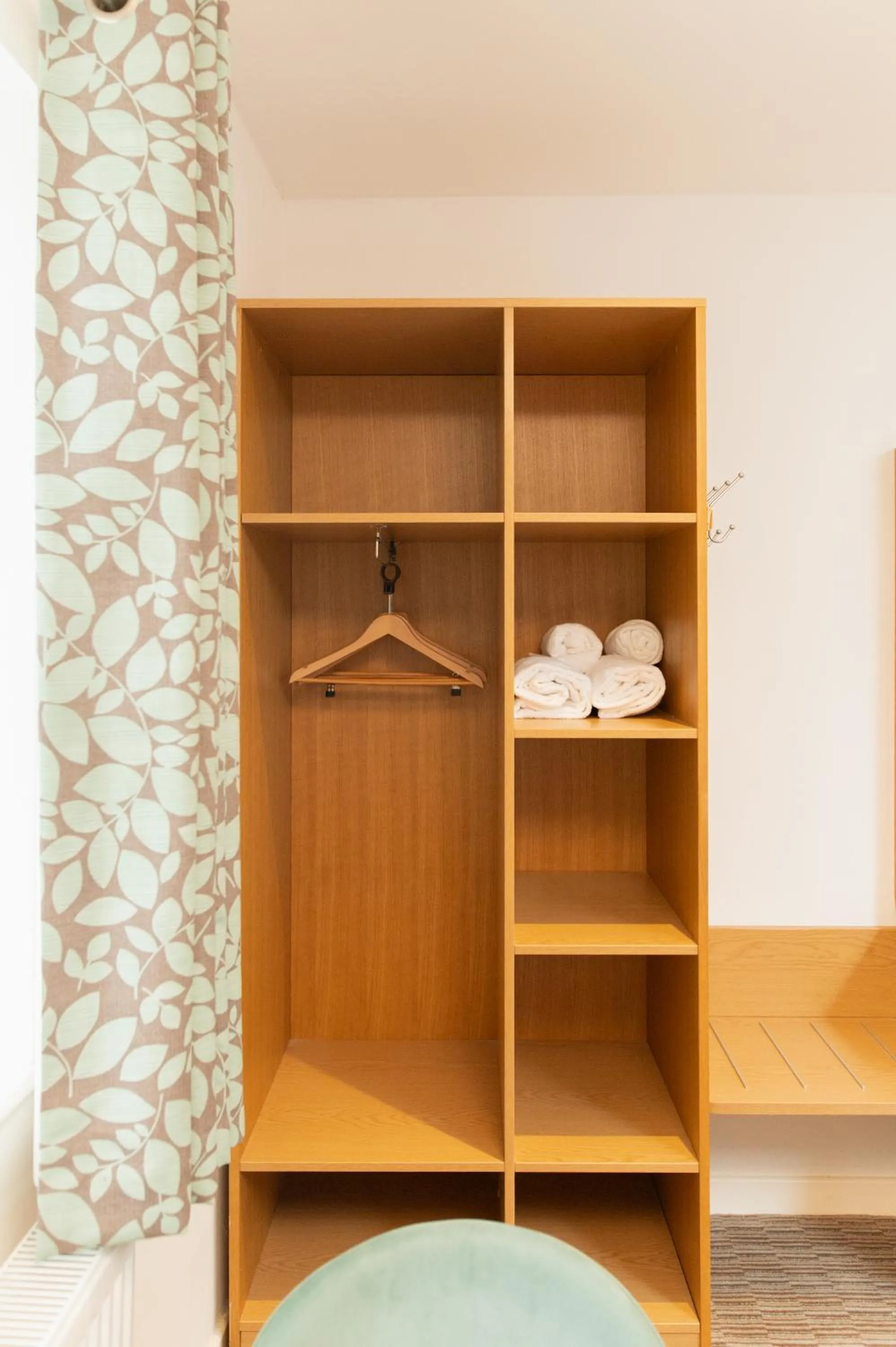 wardrobe in Deangate Motel