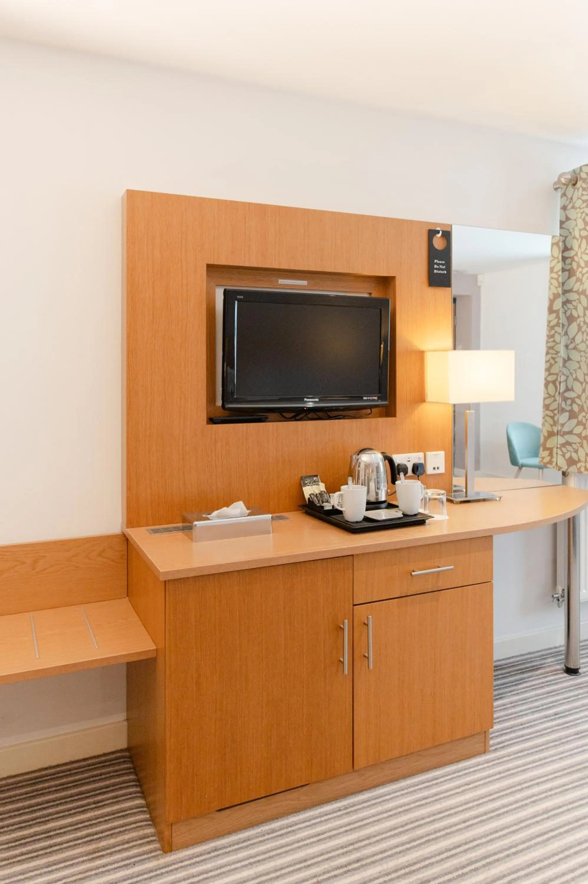 TV and multimedia in Deangate Motel