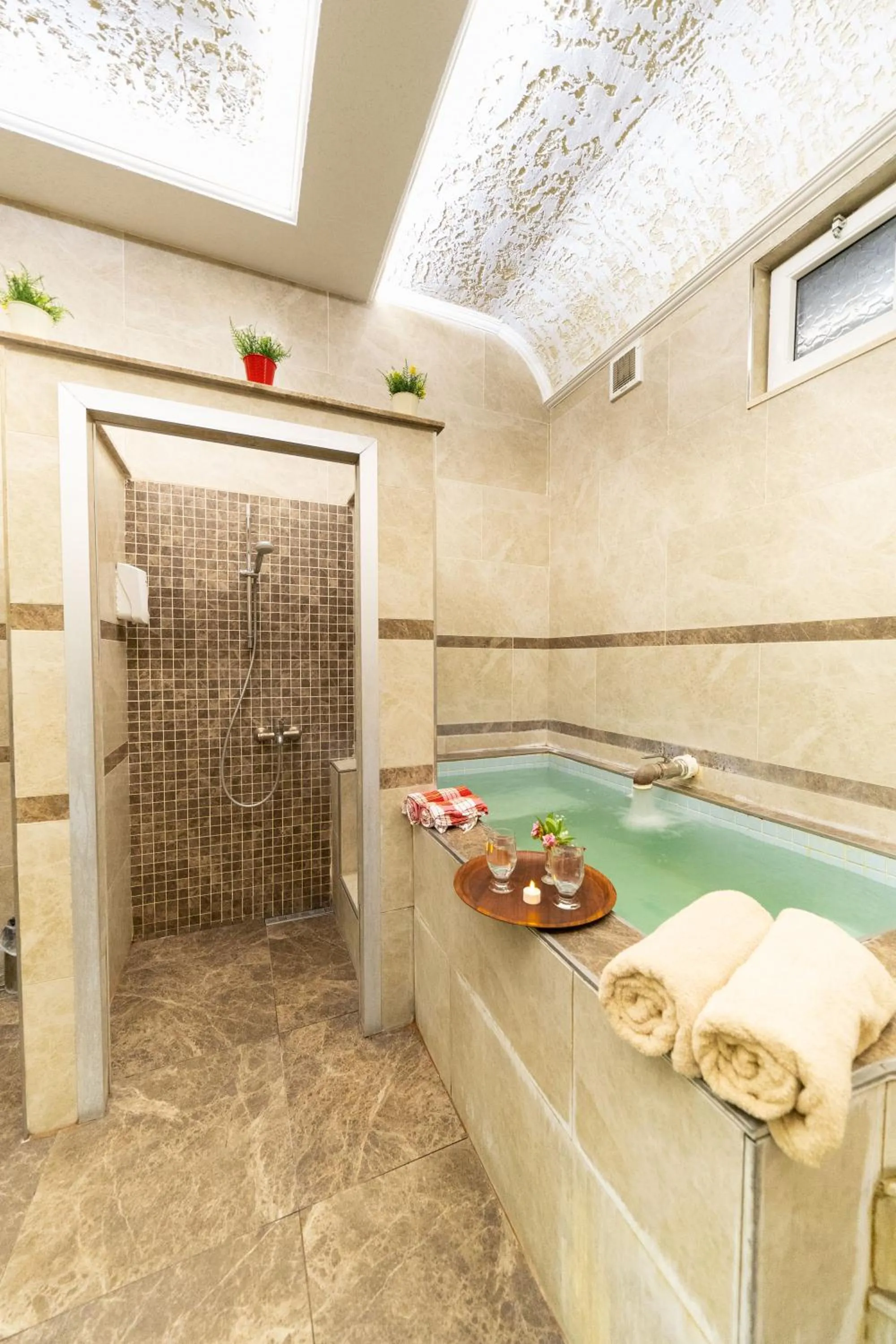 Swimming pool in Ridos Thermal Hotel & Spa