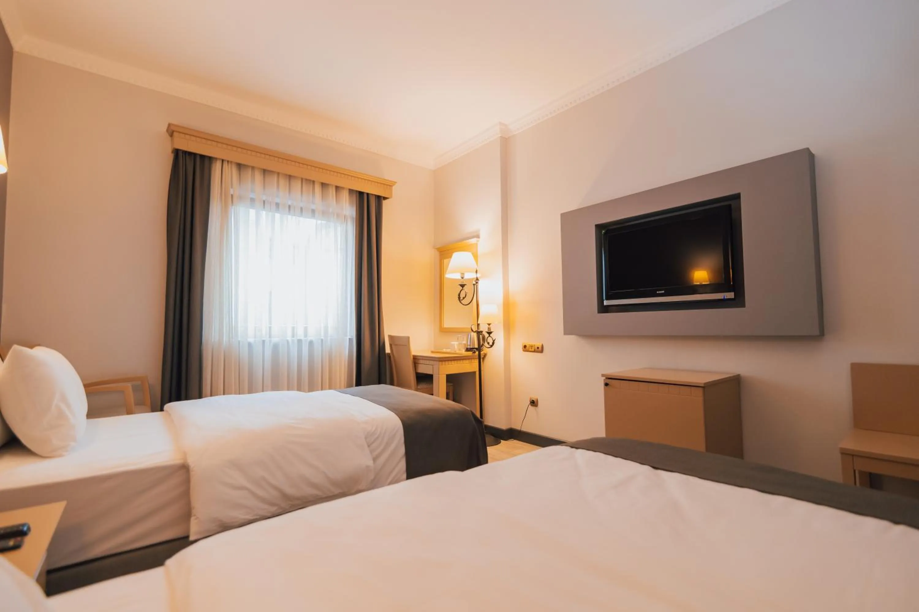 Photo of the whole room, Bed in Usta Park Hotel