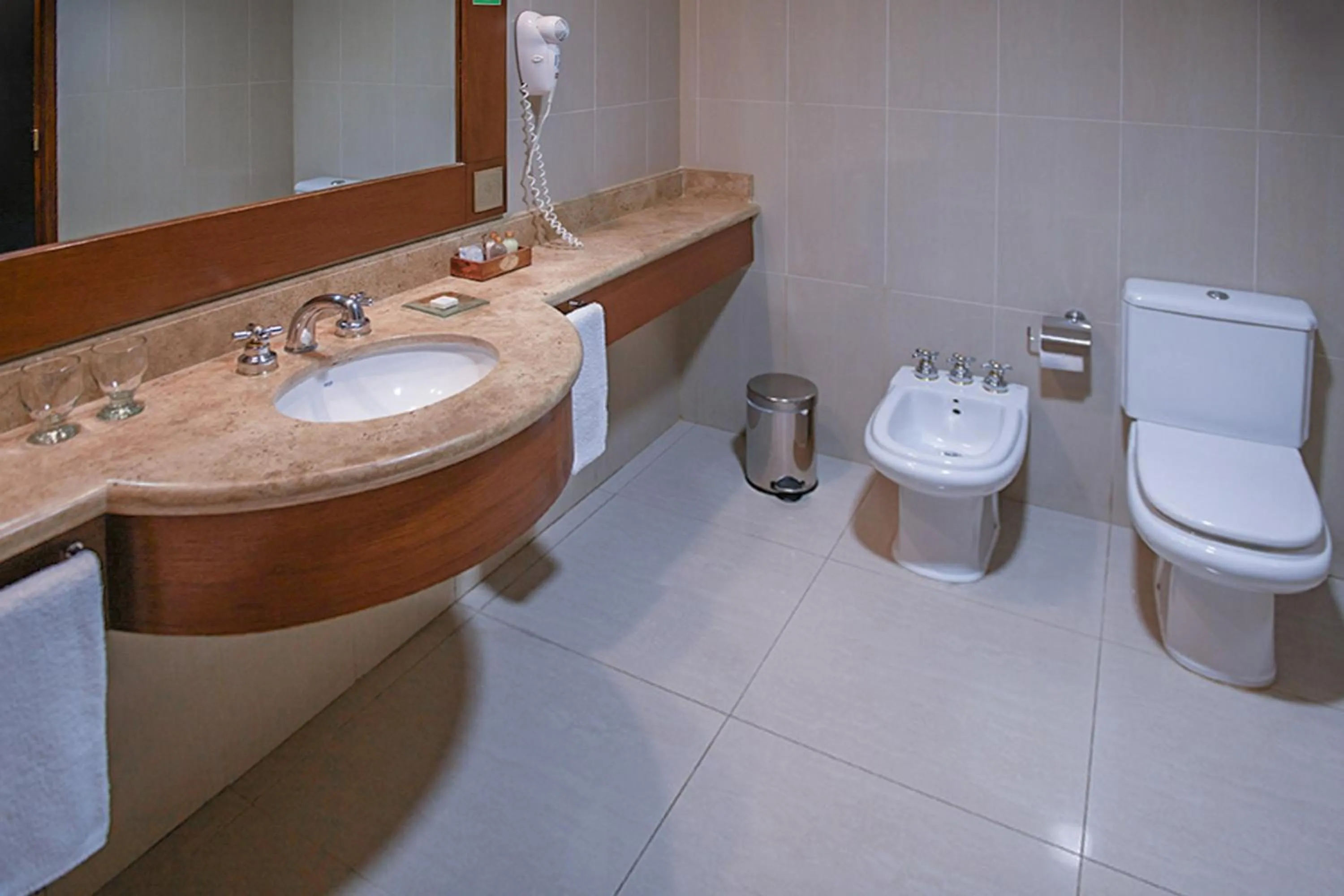 Bathroom in Hotel Alejandro I - Affiliated by Meliá