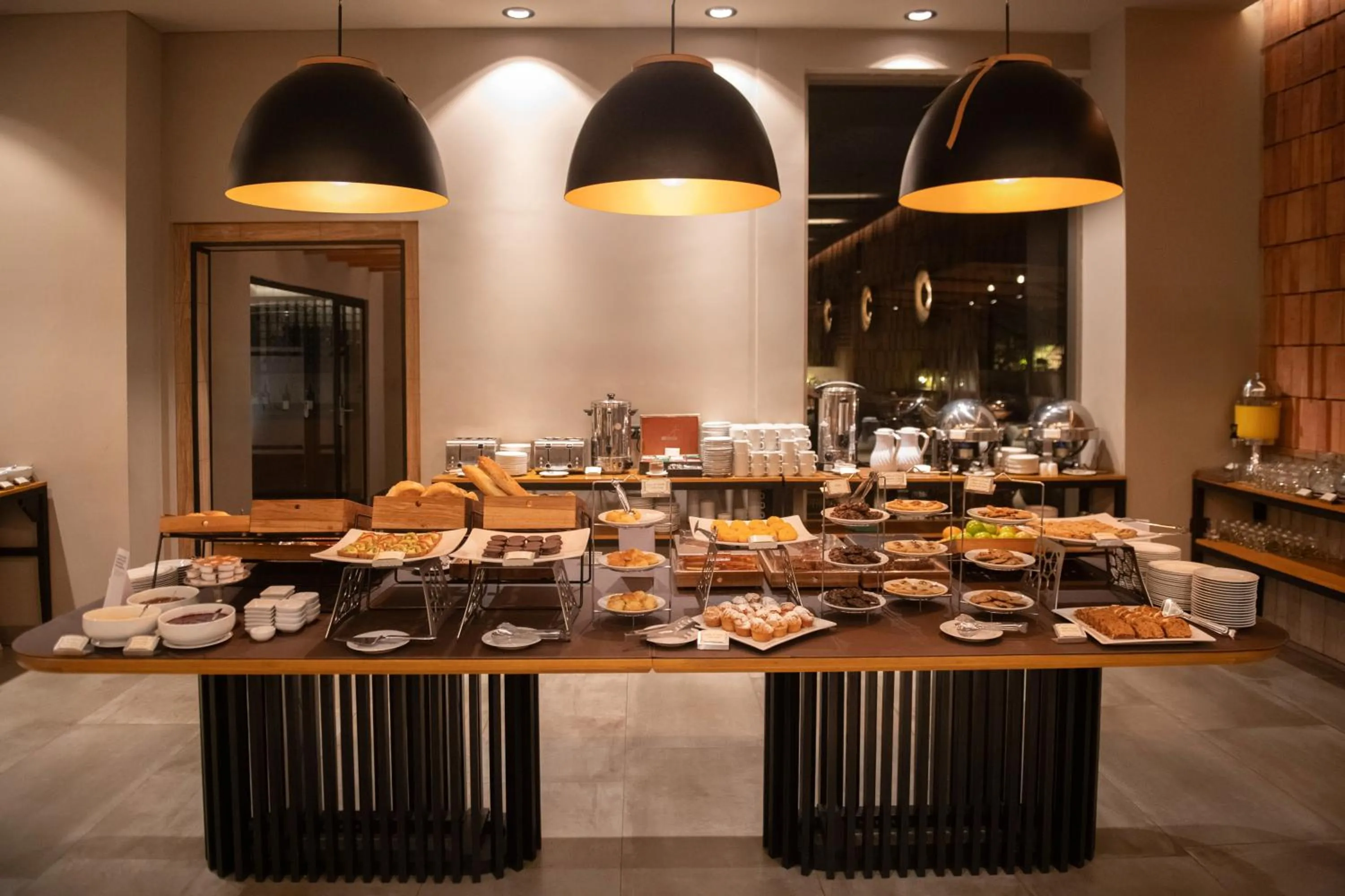 Restaurant/places to eat in Hotel Alejandro I - Affiliated by Meliá