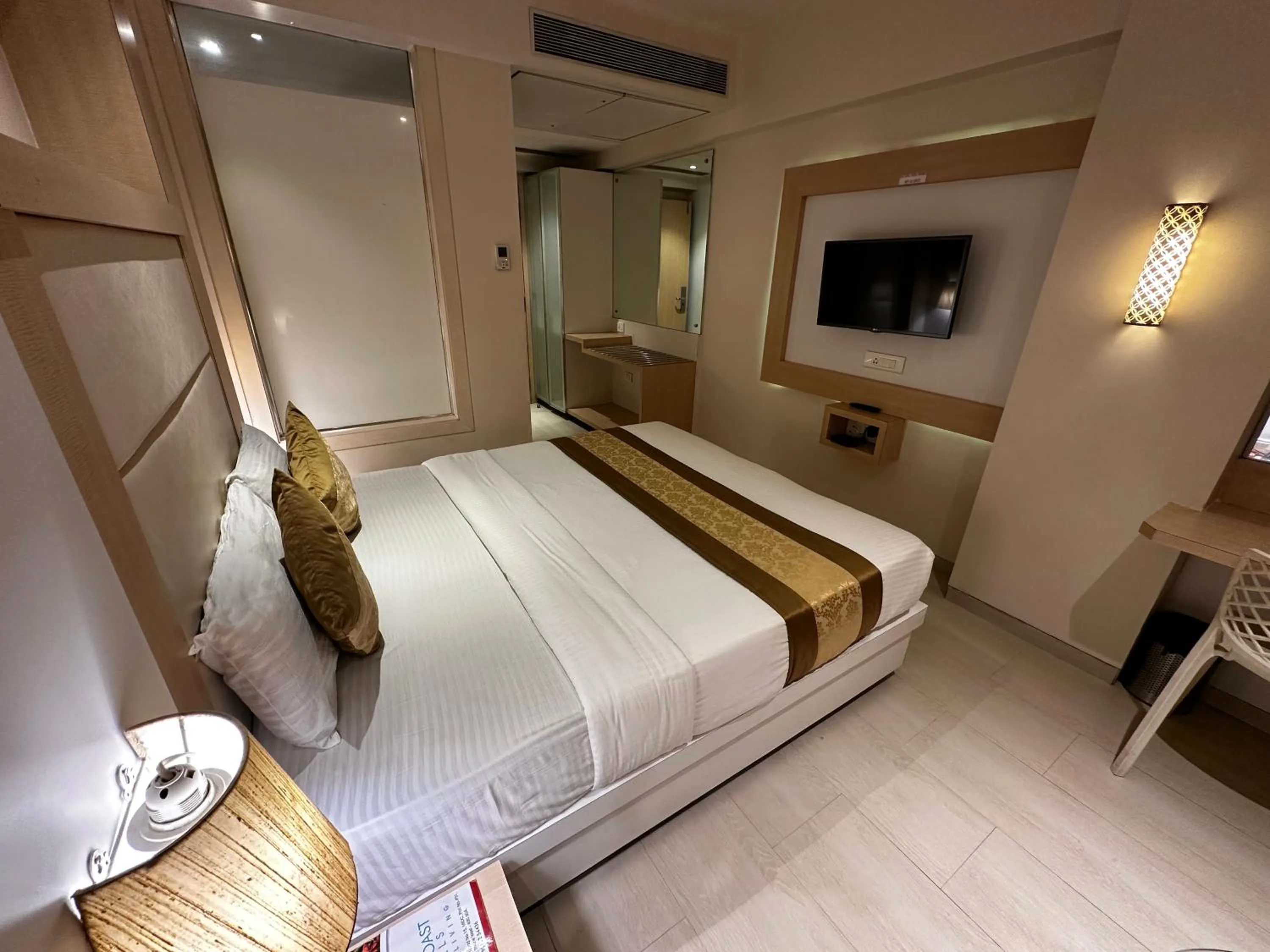 Bed in South Coast Hotel Wagle Estate Thane