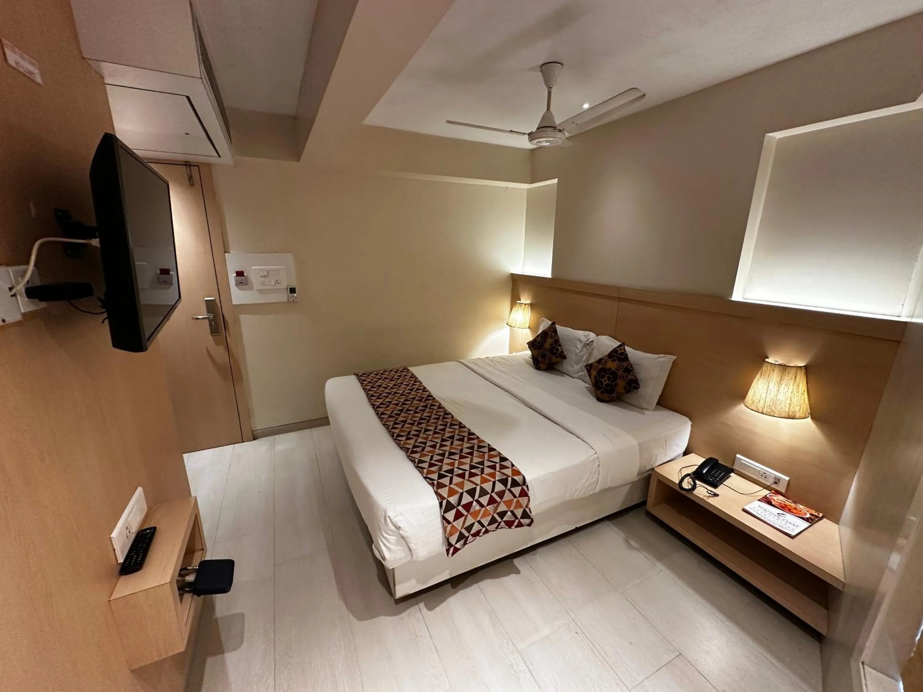 Bed in South Coast Hotel Wagle Estate Thane