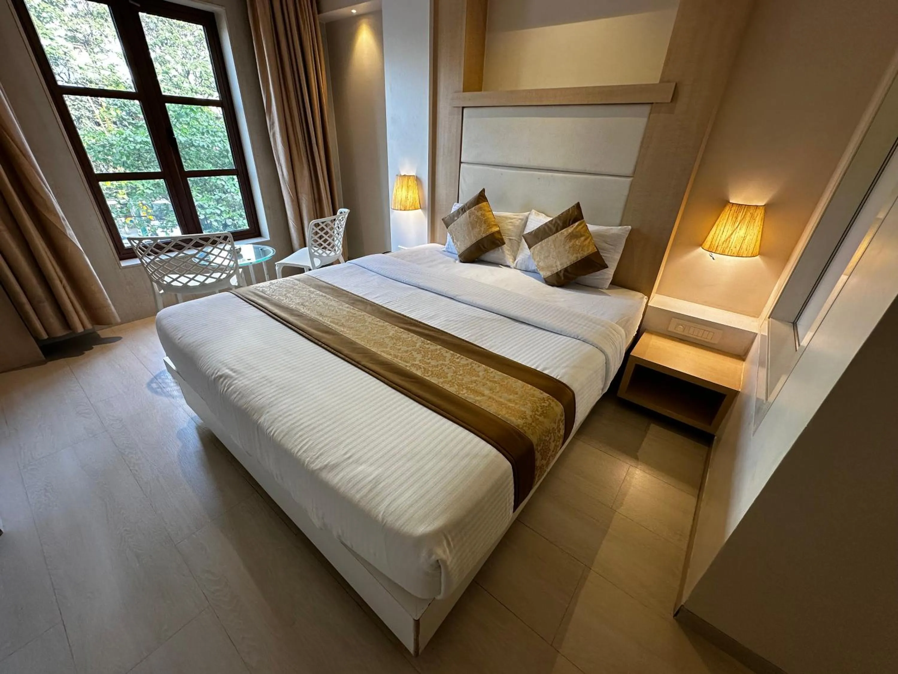 Bed in South Coast Hotel Wagle Estate Thane