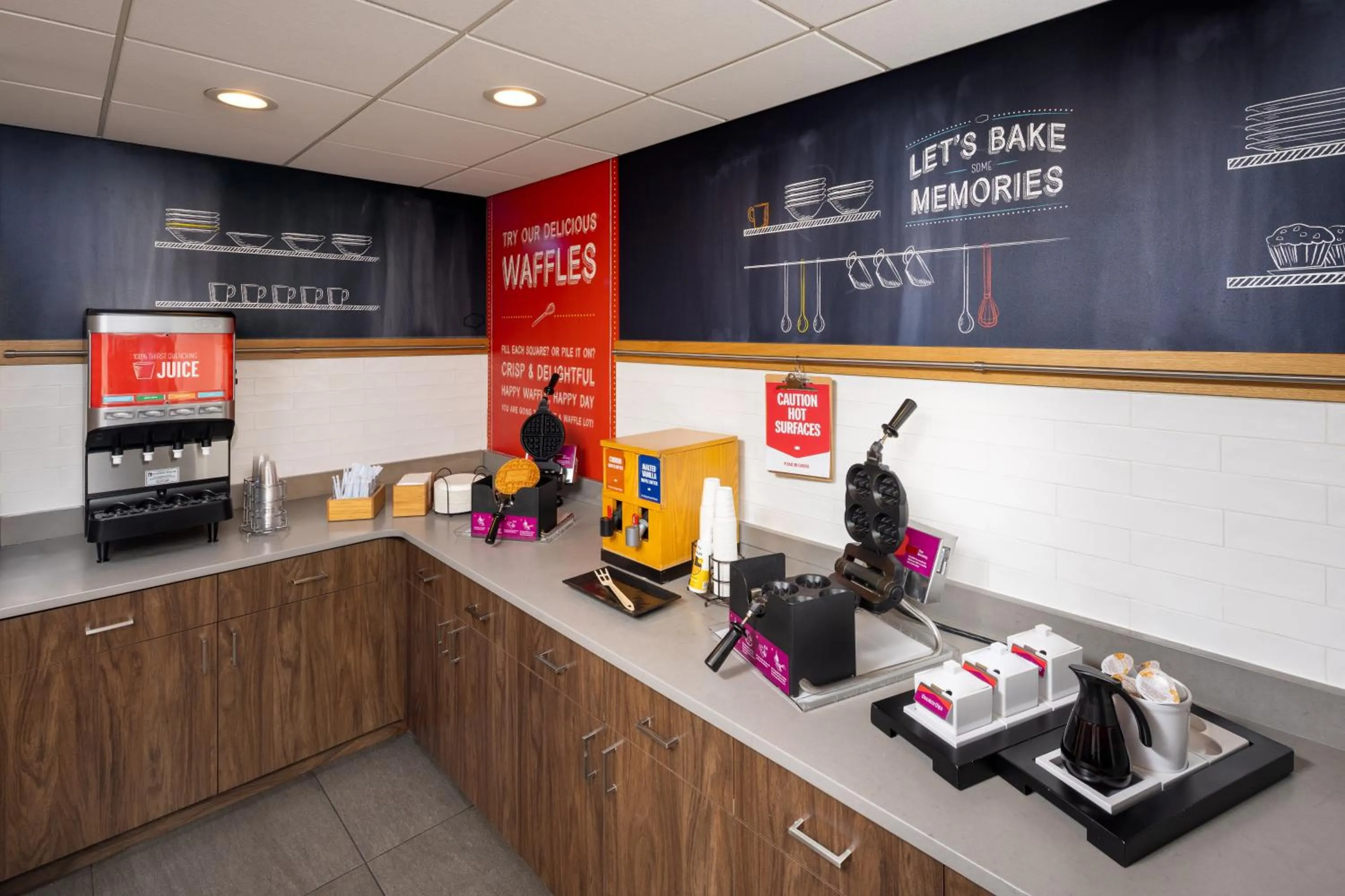 Restaurant/places to eat in Hampton Inn and Suites Asheville Airport