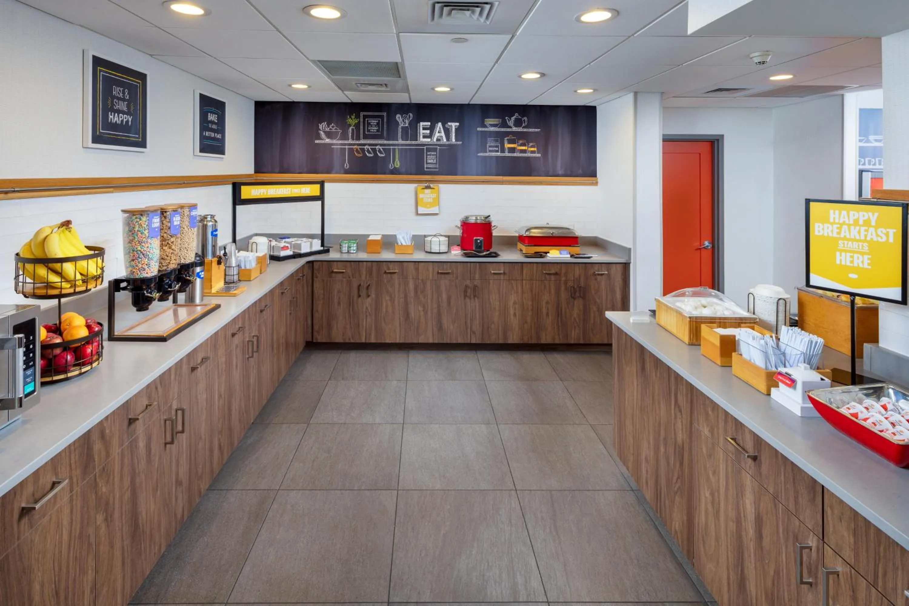 Breakfast in Hampton Inn and Suites Asheville Airport