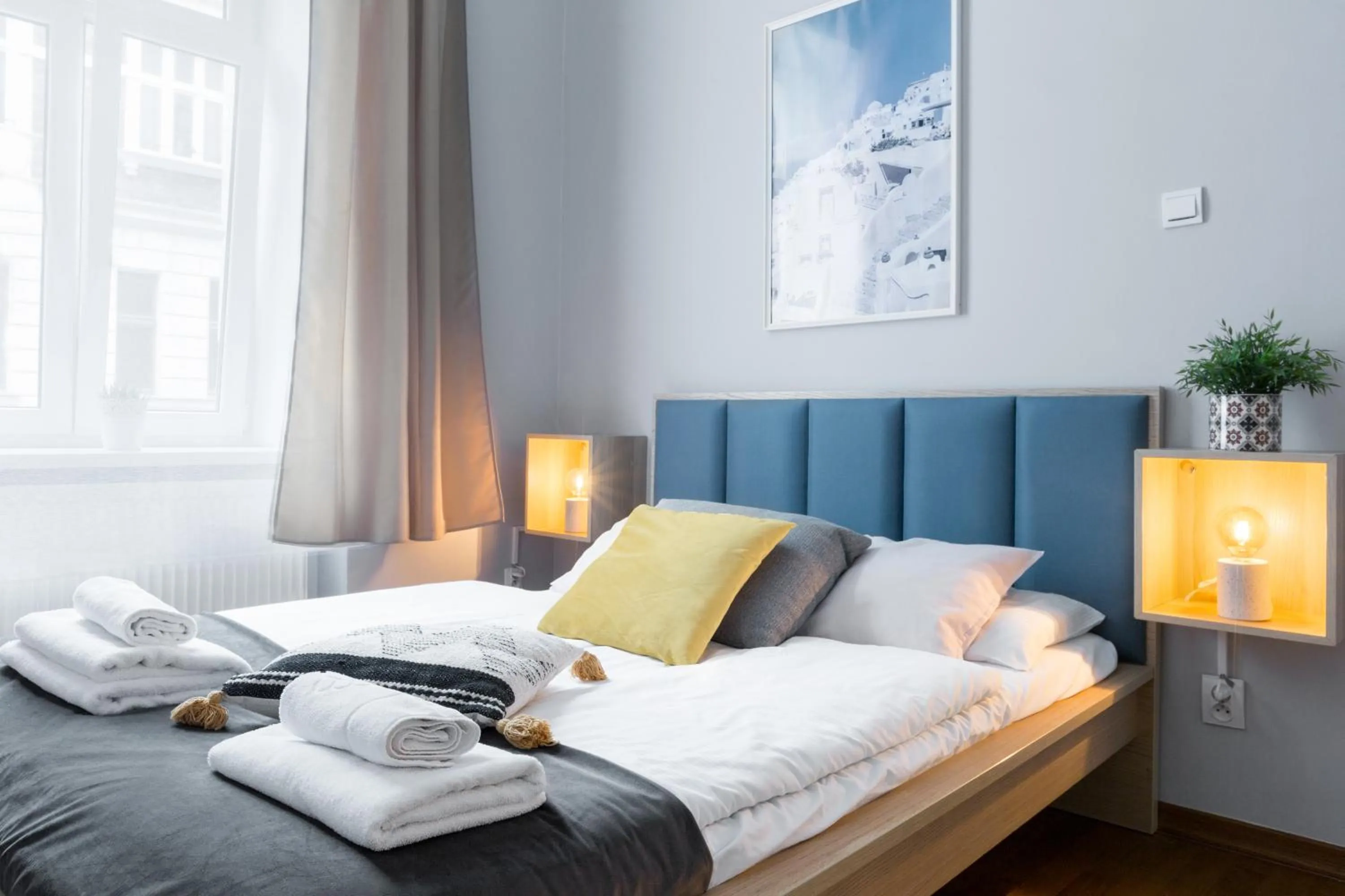 Bedroom, Bed in Friendhouse Apartments Avenue