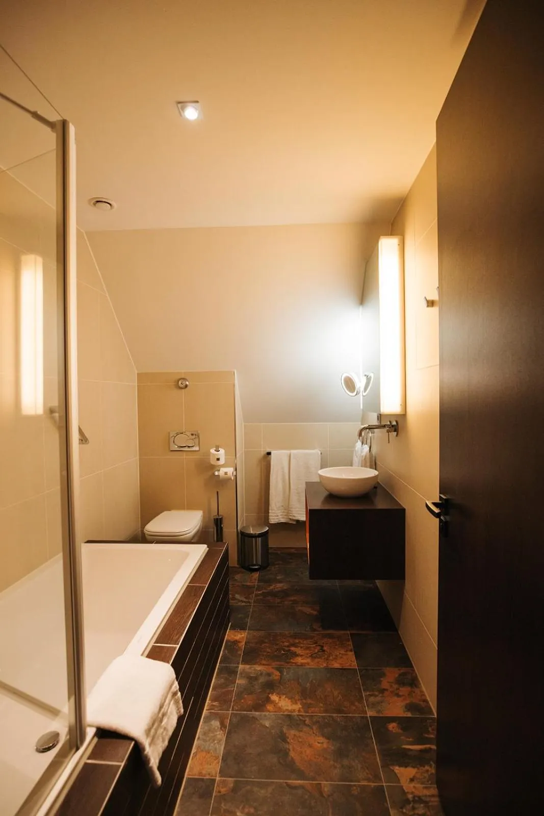 Bed in Hotel & Spa Savarin - Rijswijk, The Hague