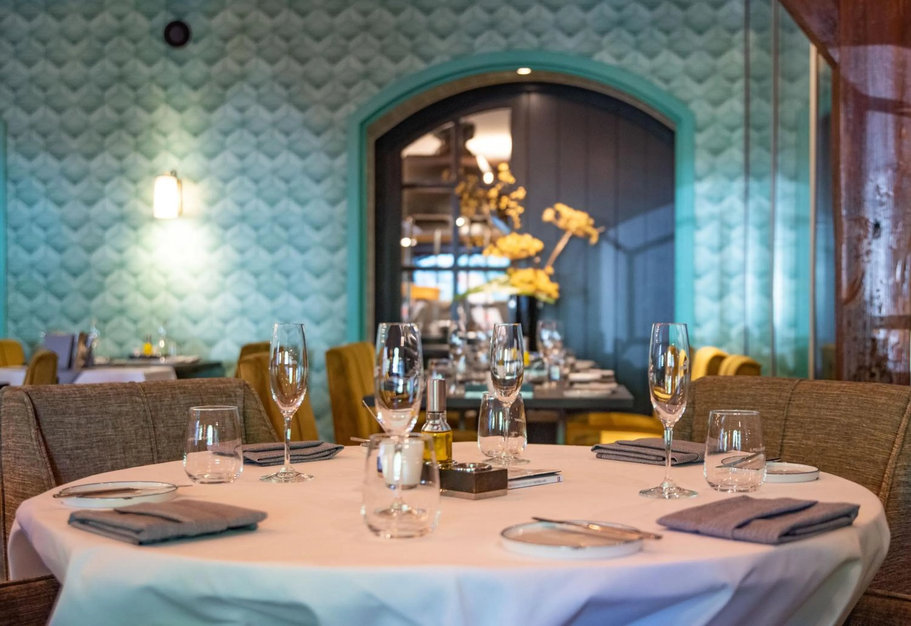 Restaurant/places to eat in Hotel & Spa Savarin - Rijswijk, The Hague