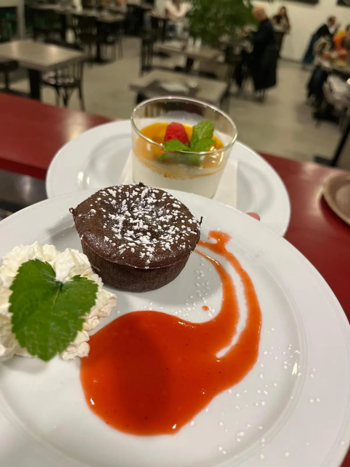 Restaurant/places to eat in Logis Hotel Noemys Brive - Restaurant Le Teinchurier