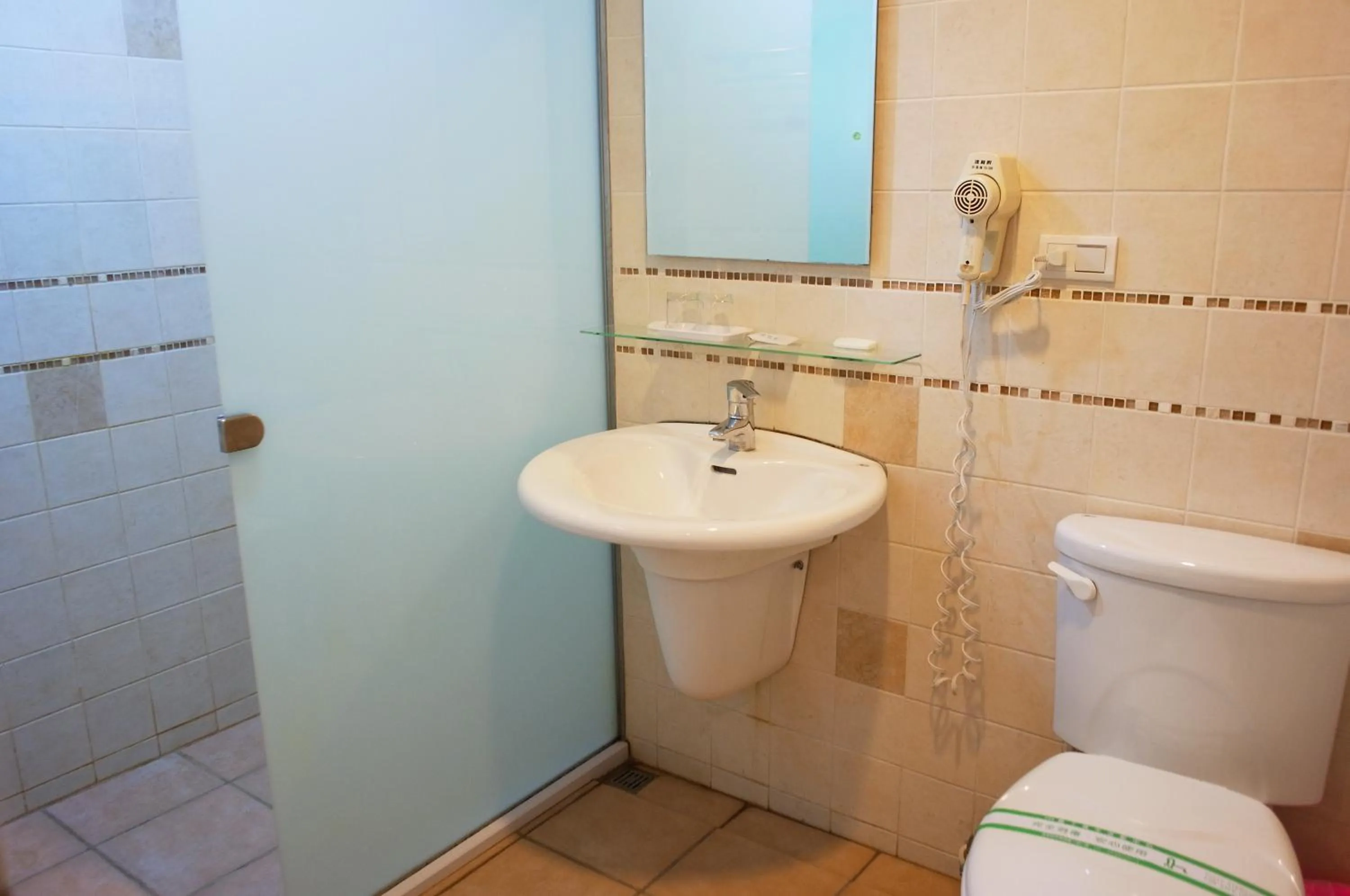 Shower in Kenting Youth Activity Center