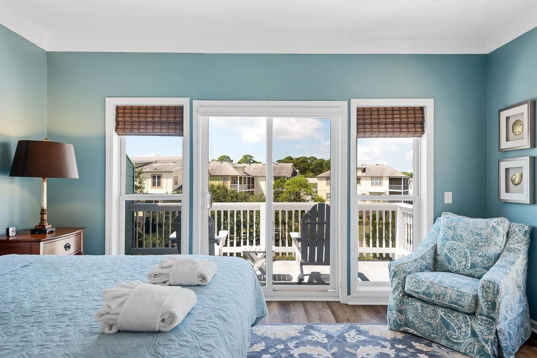 Bed in Waters Edge 83