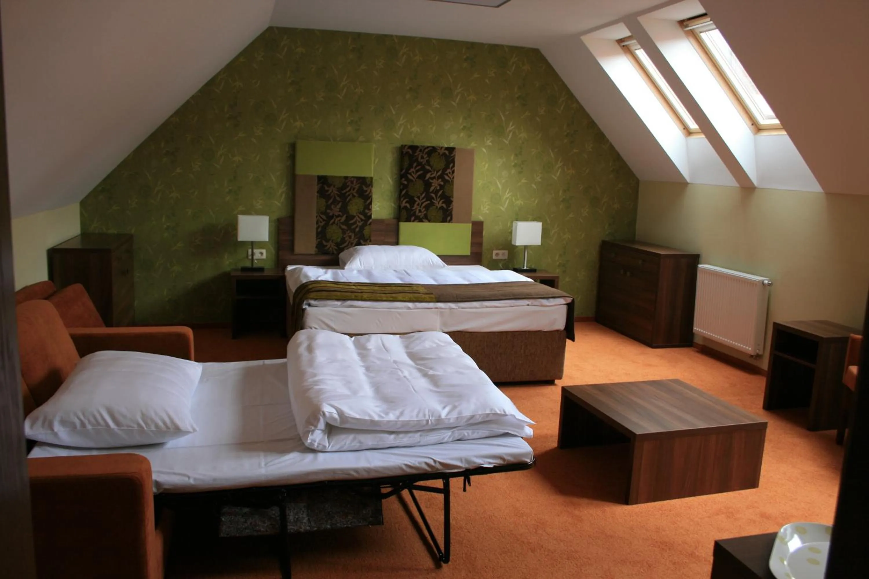 Photo of the whole room, Bed in Hotel BELASSI