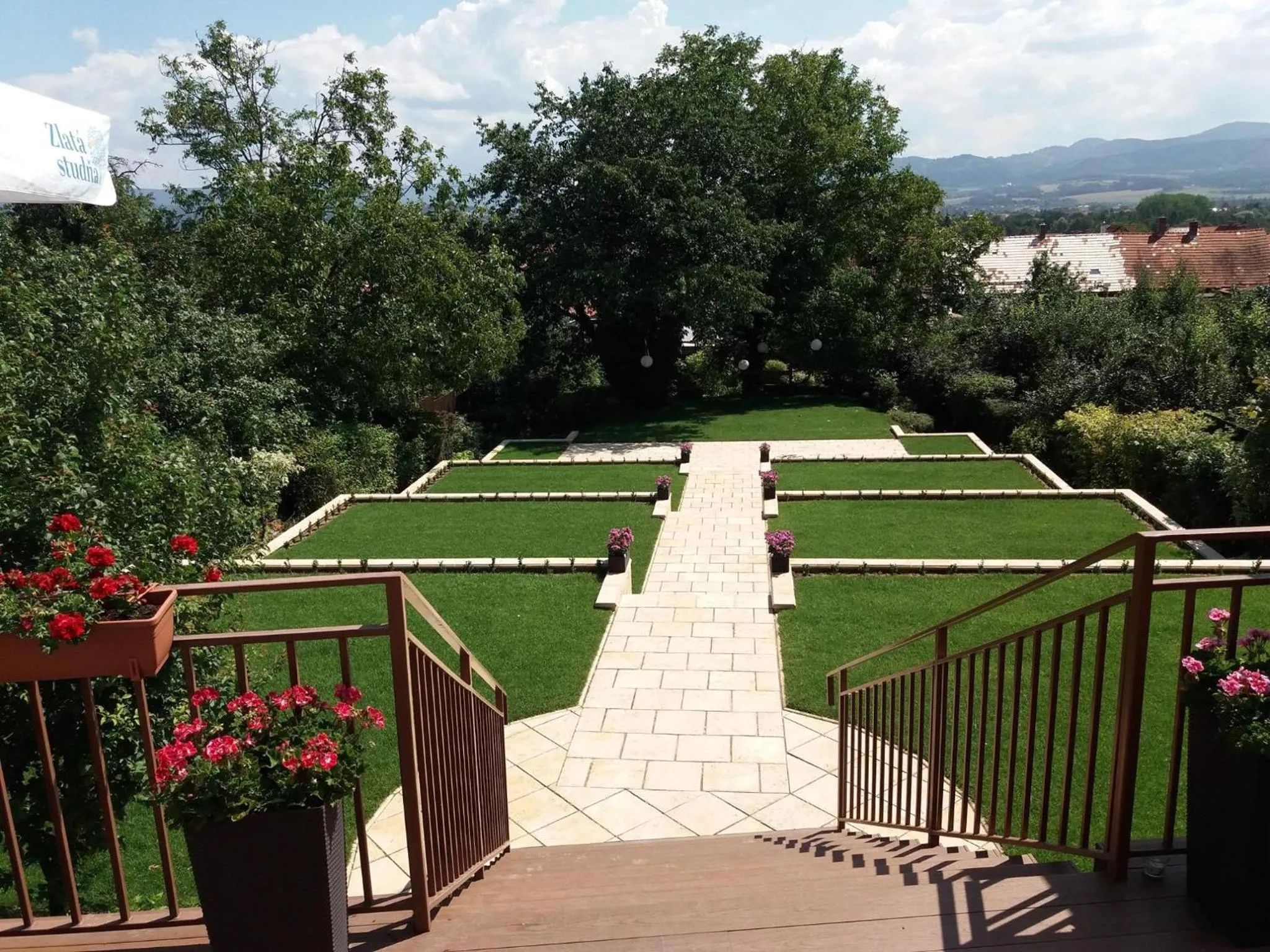 Neighbourhood in Hotel BELASSI