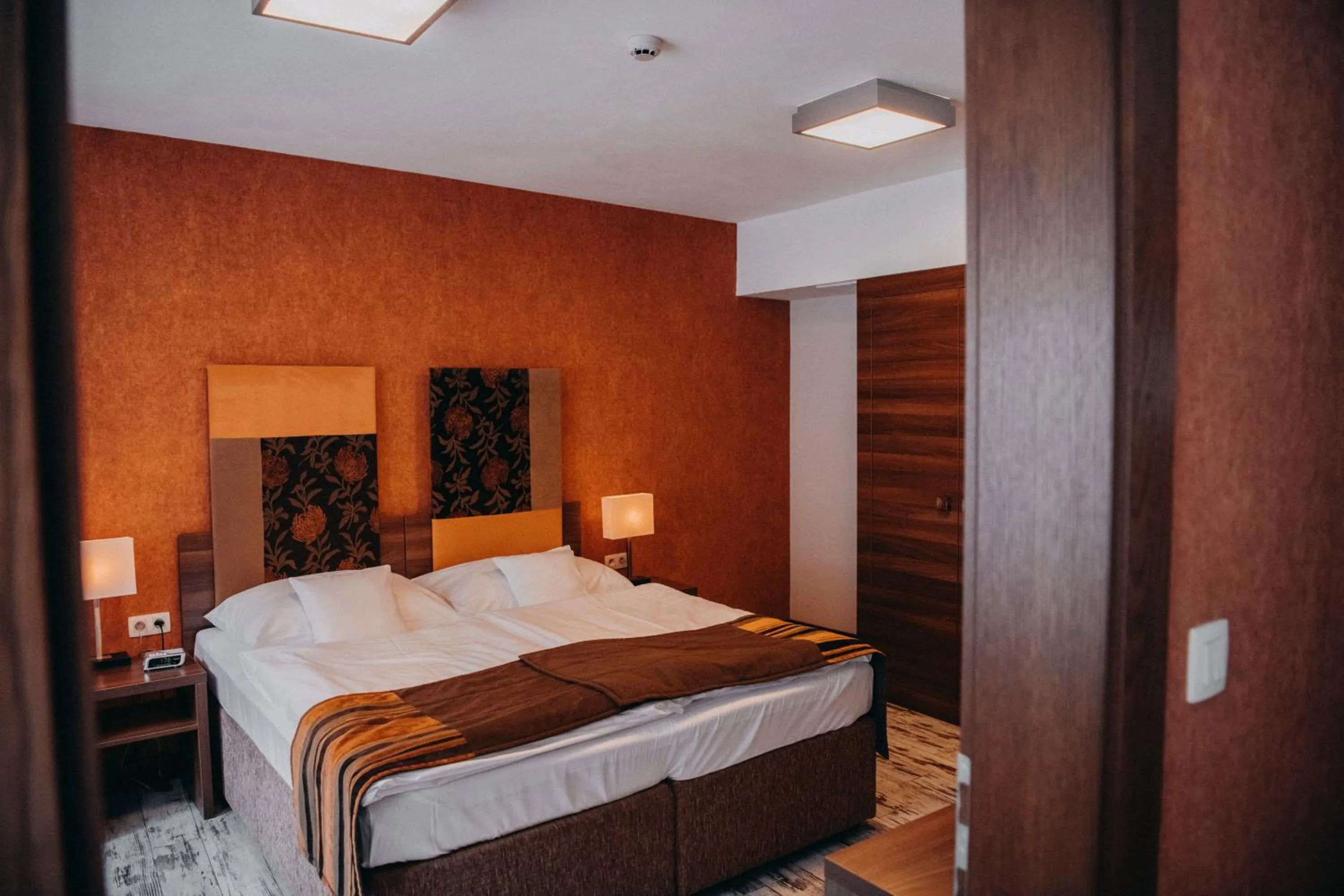 Photo of the whole room, Bed in Hotel BELASSI