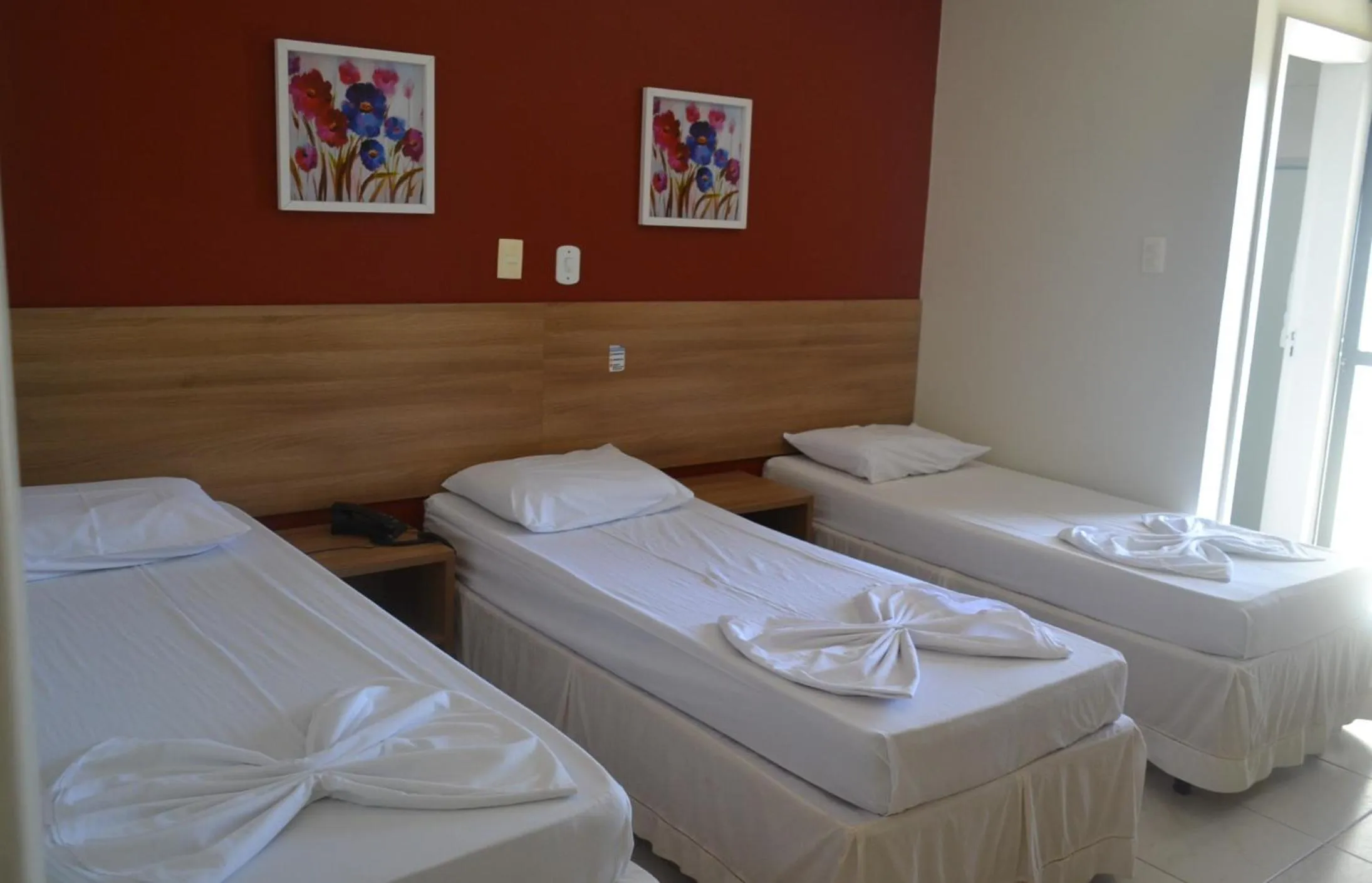 Bedroom, Bed in Tropical Praia Hotel