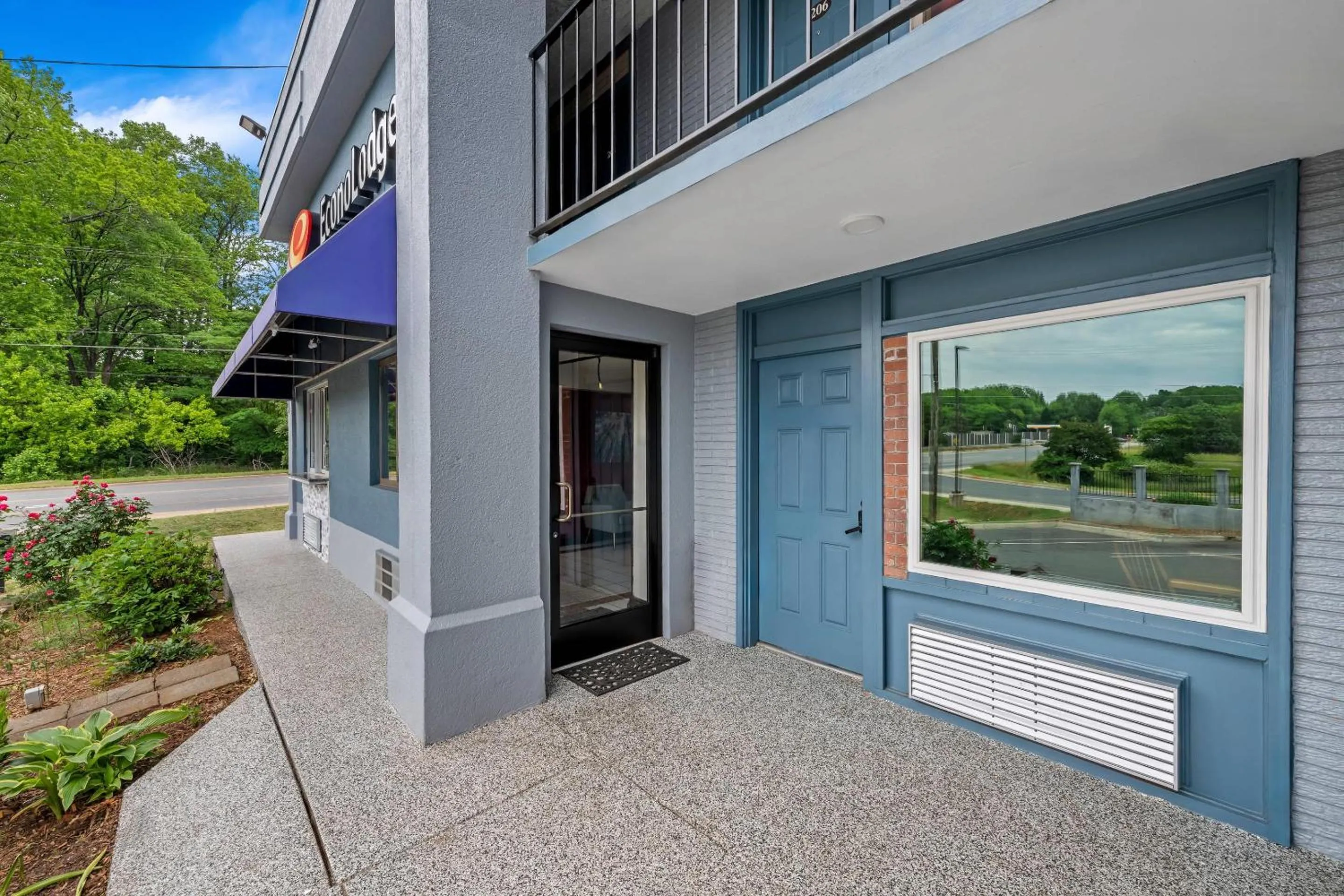 Property building in Econo Lodge Charlotte Airport Area