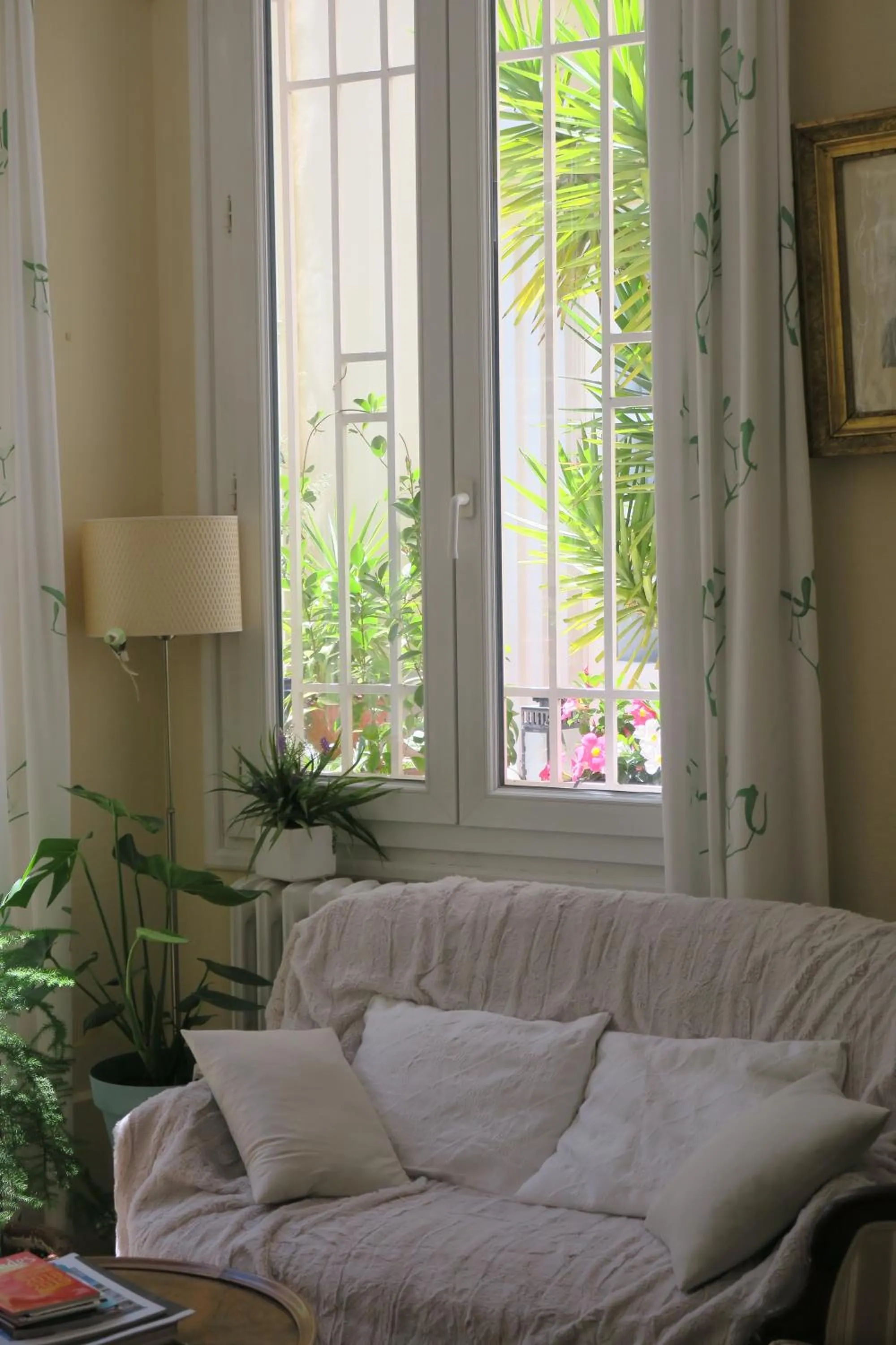 Property building in B&B Le Patio En Ville - Chambres d'hôtes