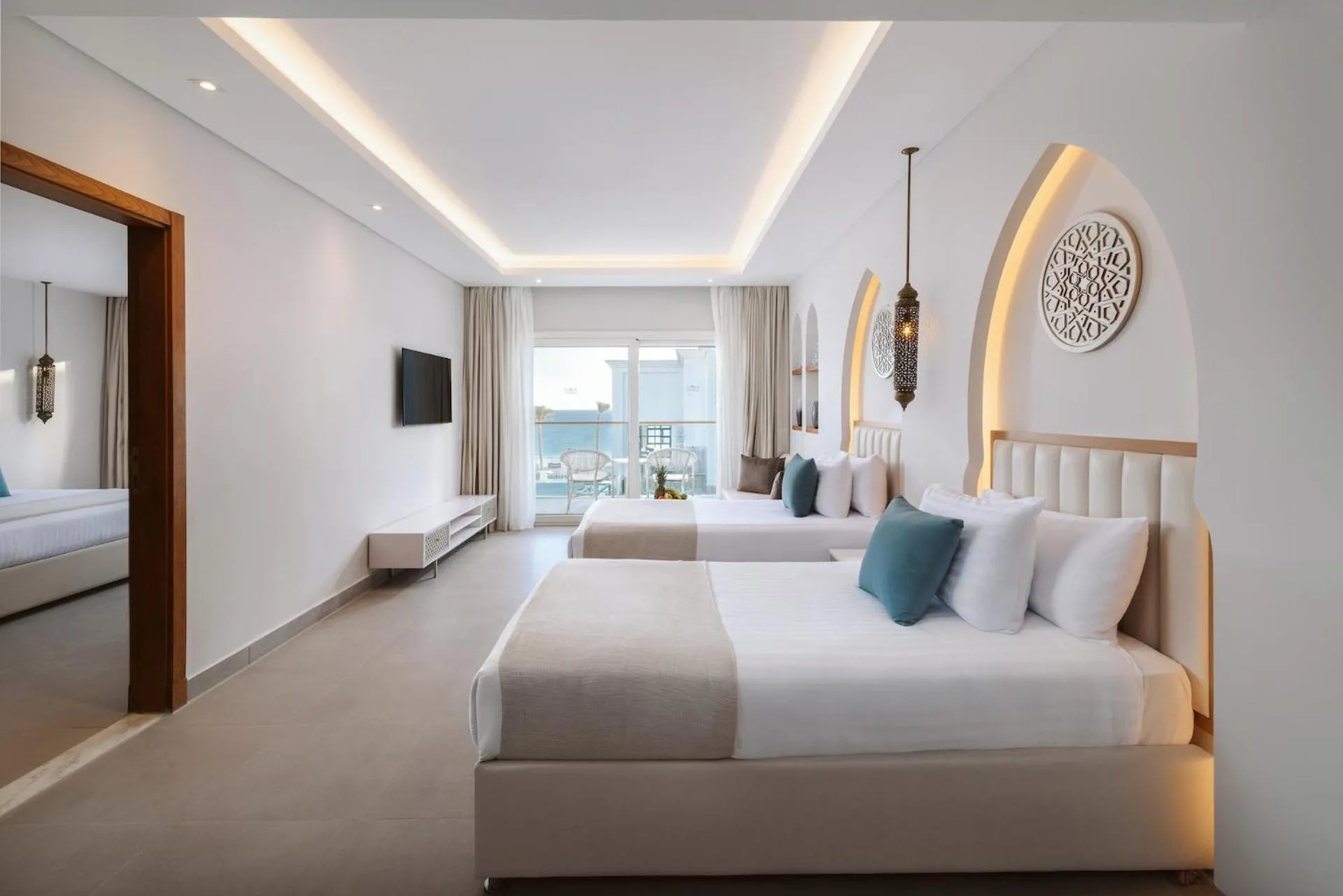 Bedroom, Bed in Sunrise Remal Beach Resort