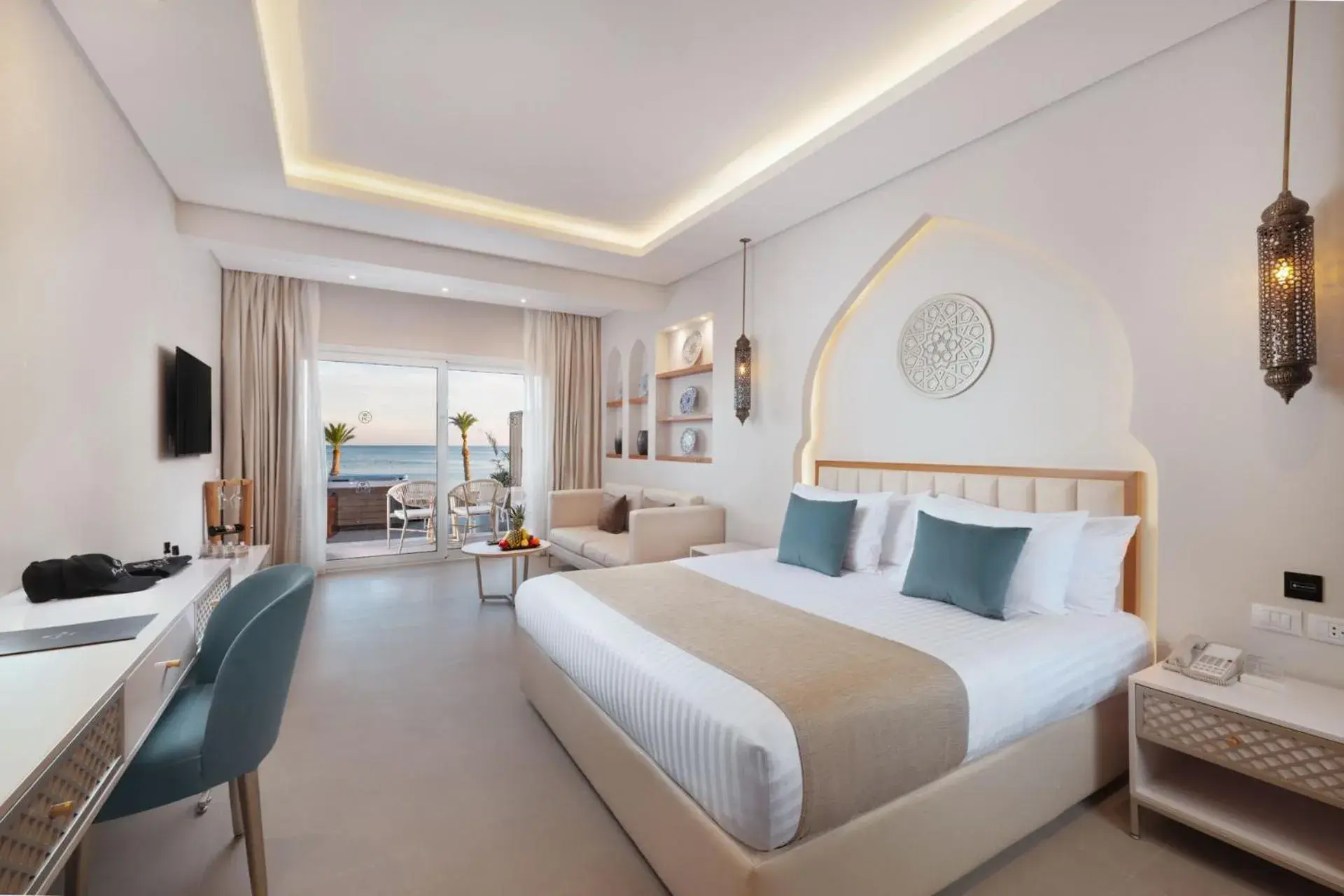 Posh Jacuzzi Suite - Posh Club in Sunrise Remal Beach Resort Posh Jacuzzi Suite - Posh Club in Sunrise Remal Beach Resort