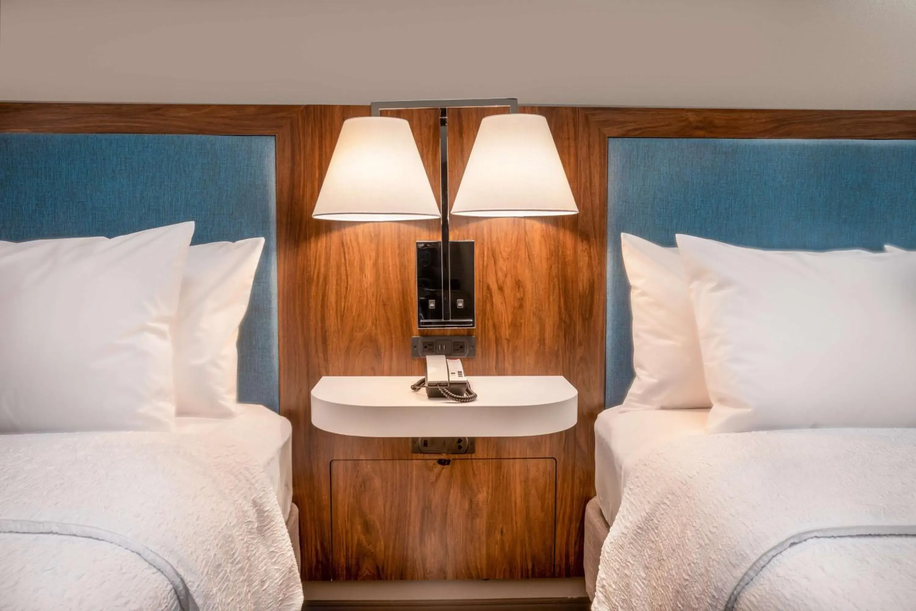 Room with Two Queen Beds - Non-Smoking in Hampton Inn Asheville-Tunnel Road Room with Two Queen Beds - Non-Smoking in Hampton Inn Asheville-Tunnel Road