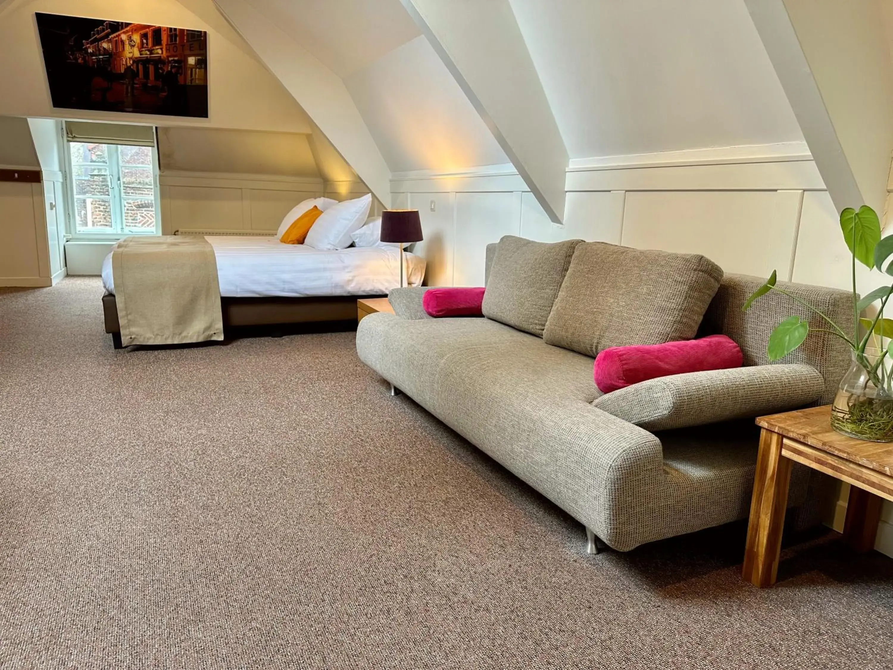 Standard Double Suite in Long John's Pub & Hotel Standard Double Suite in Long John's Pub & Hotel