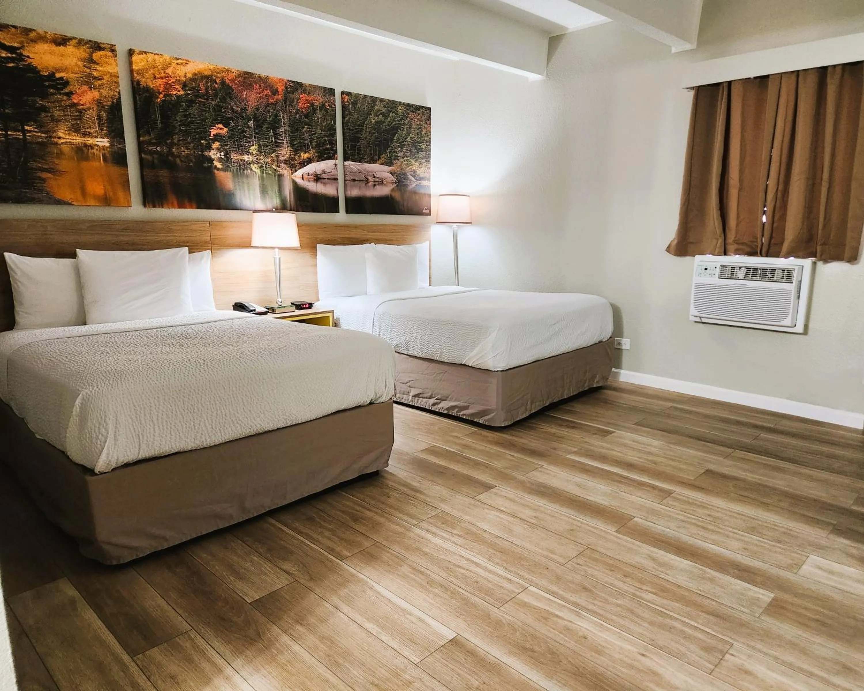 Bed in Days Inn by Wyndham Denver Downtown