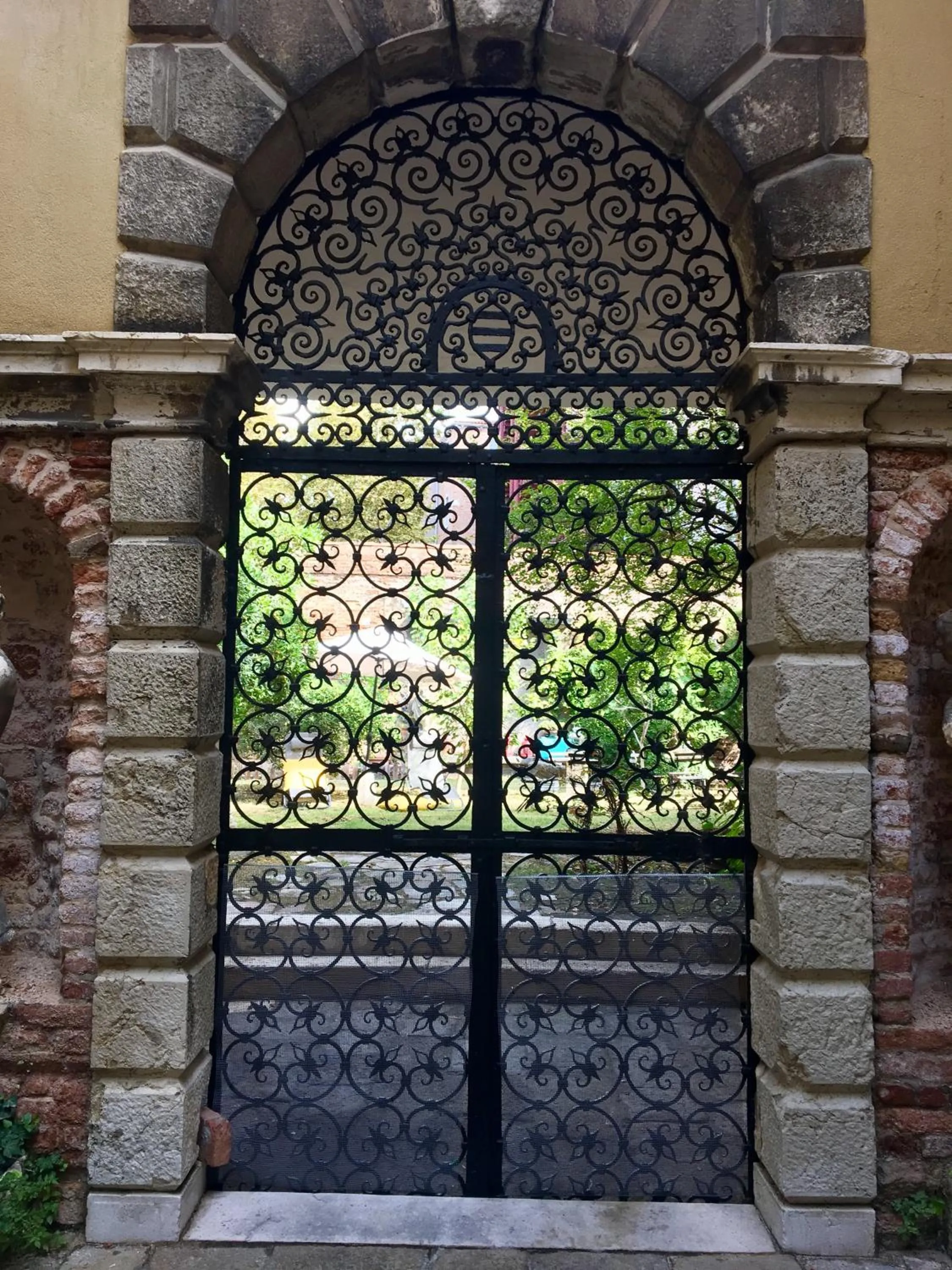 Property building in La Chambre D'Ella