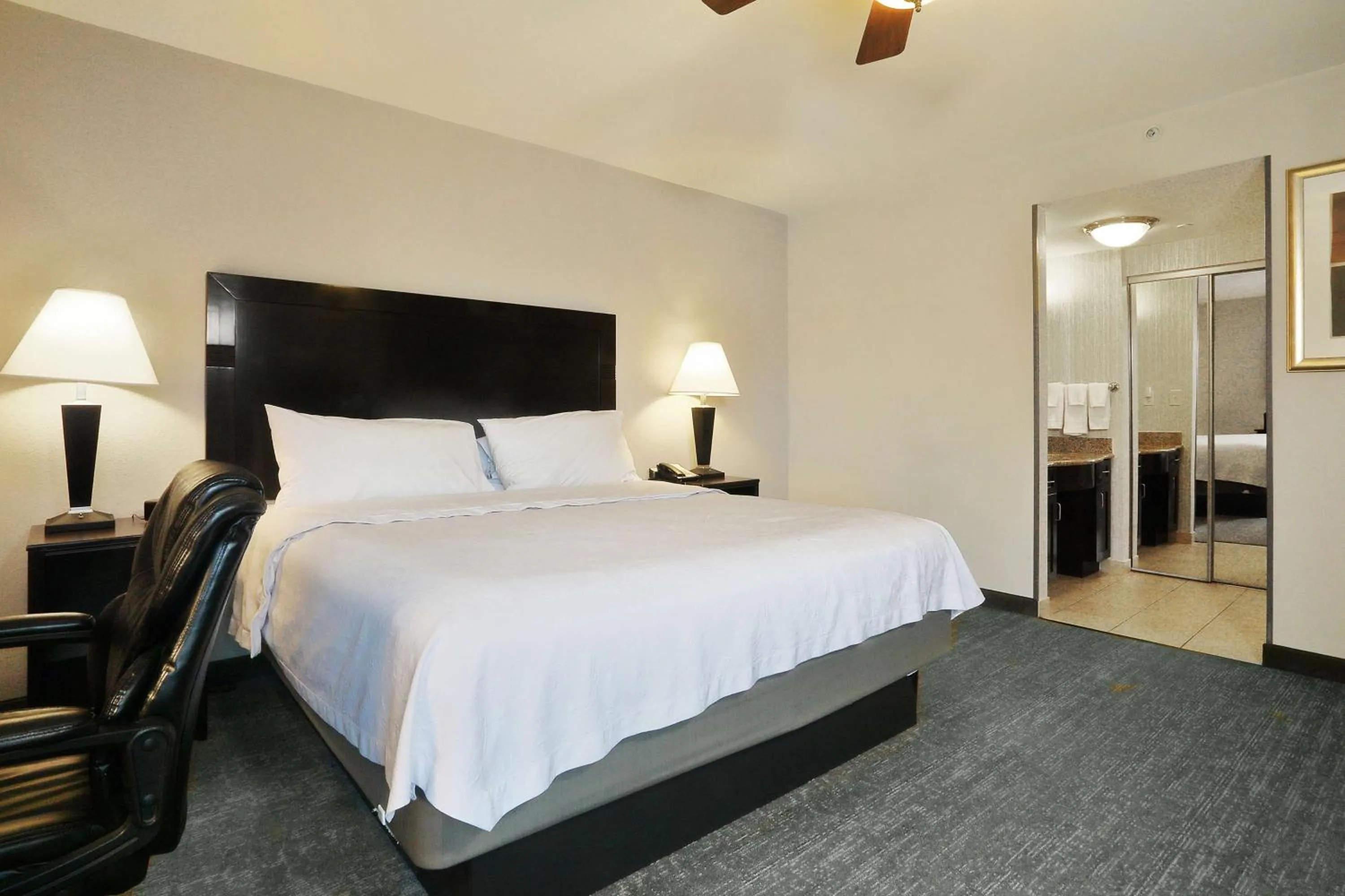 Bed in Homewood Suites by Hilton Bel Air