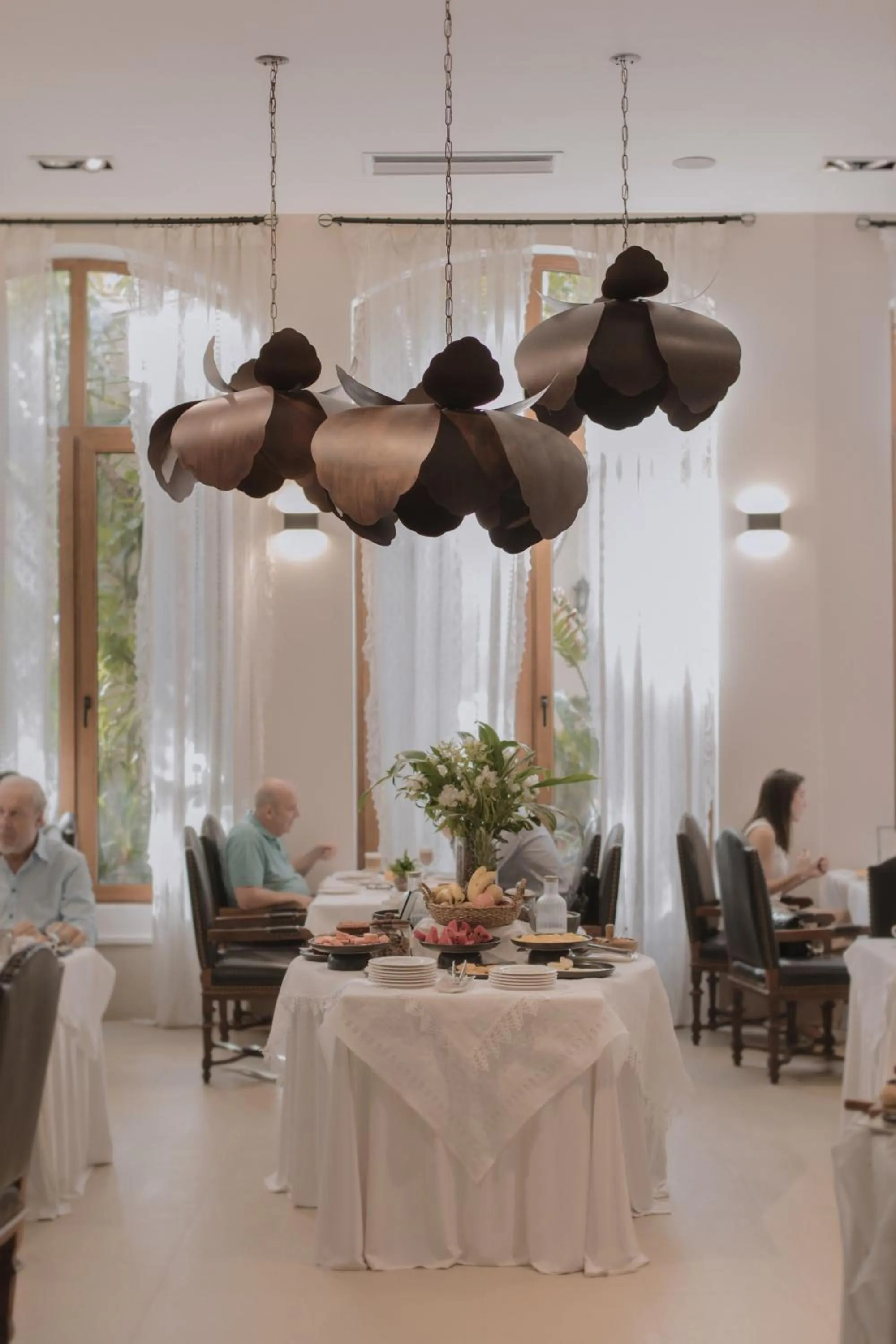 Restaurant/places to eat in La Mision Hotel Boutique