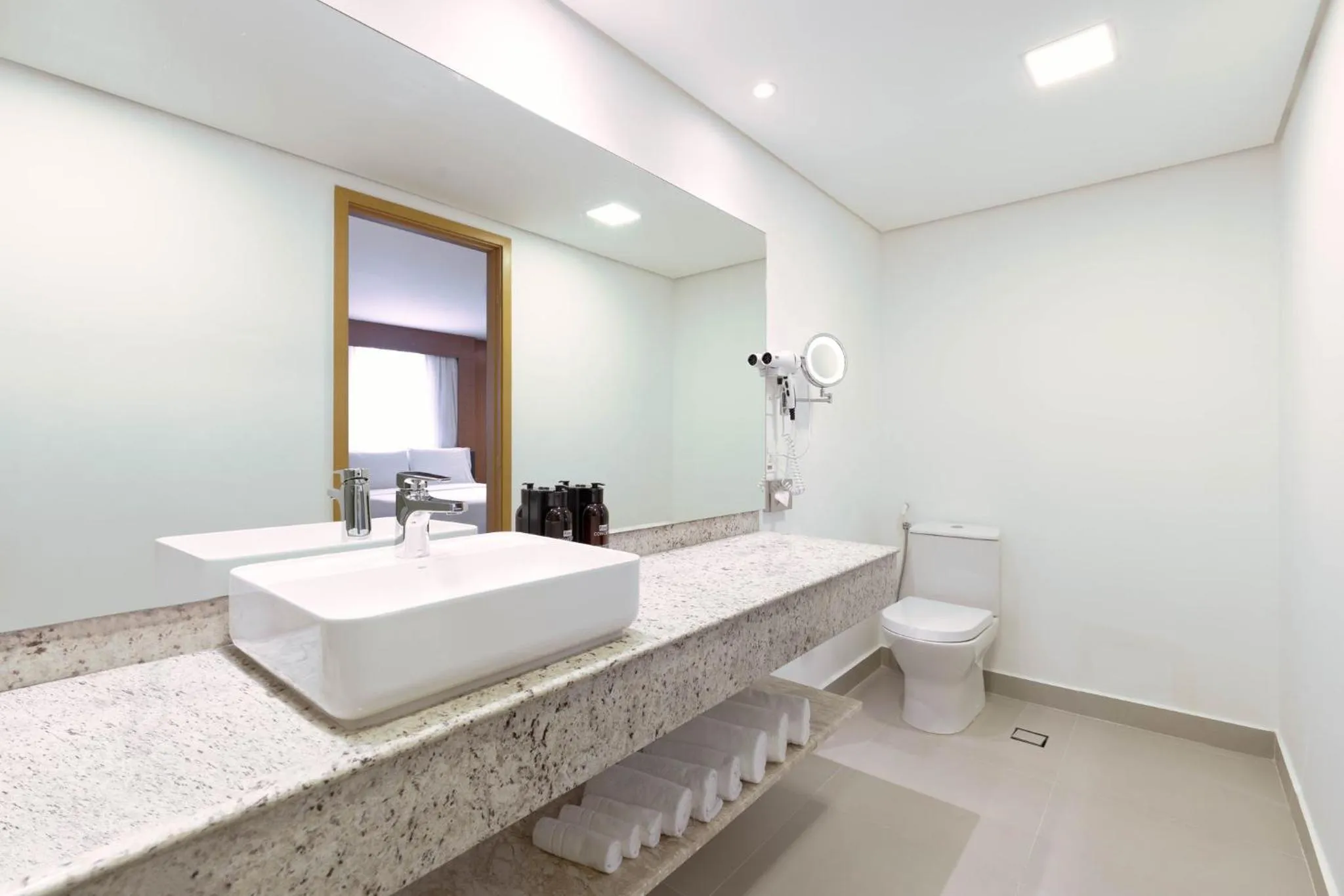 Photo of the whole room in Holiday Inn Sao Paulo Parque Anhembi by IHG