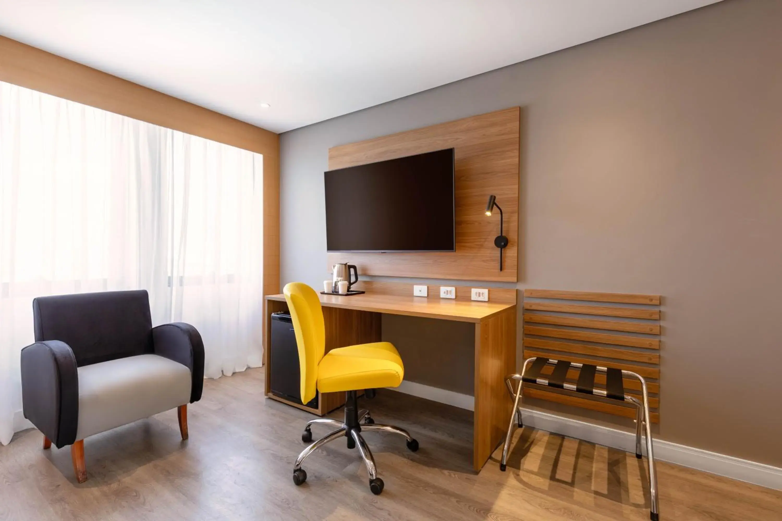 Standard King Room - single occupancy in Holiday Inn Sao Paulo Parque Anhembi by IHG Standard King Room - single occupancy in Holiday Inn Sao Paulo Parque Anhembi by IHG