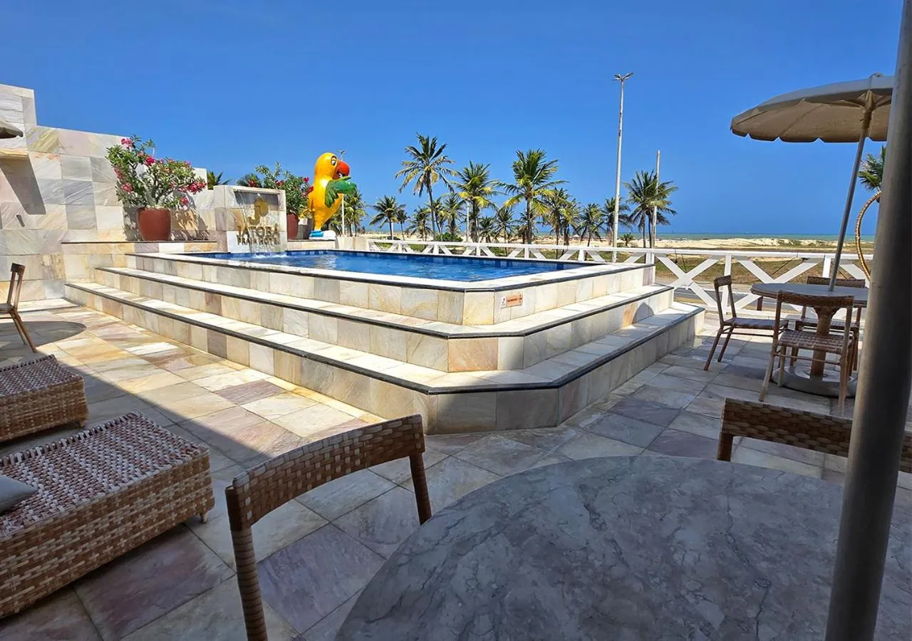 Swimming pool in Jatobá Praia Hotel