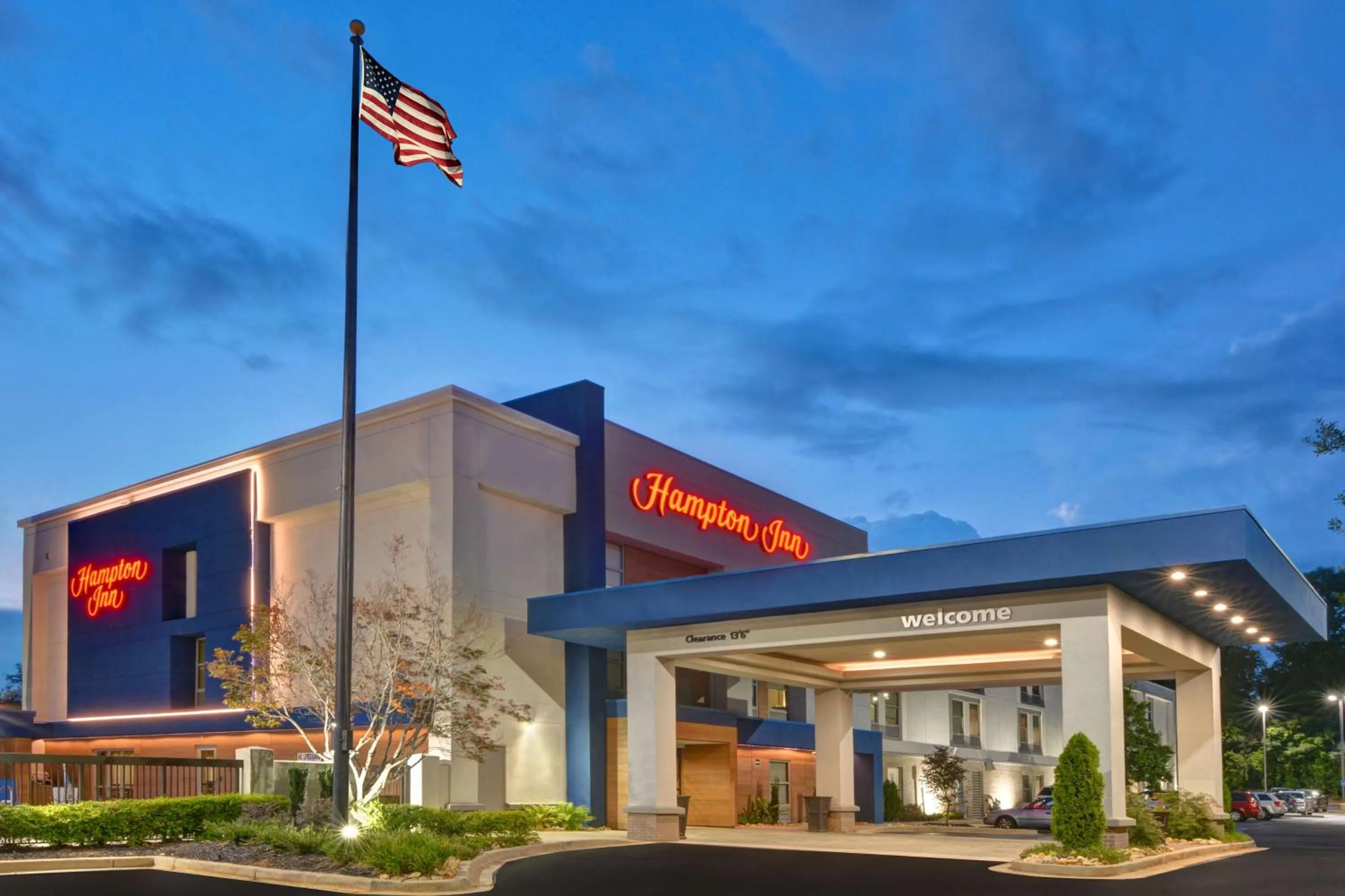 Property building in Hampton Inn Greenwood