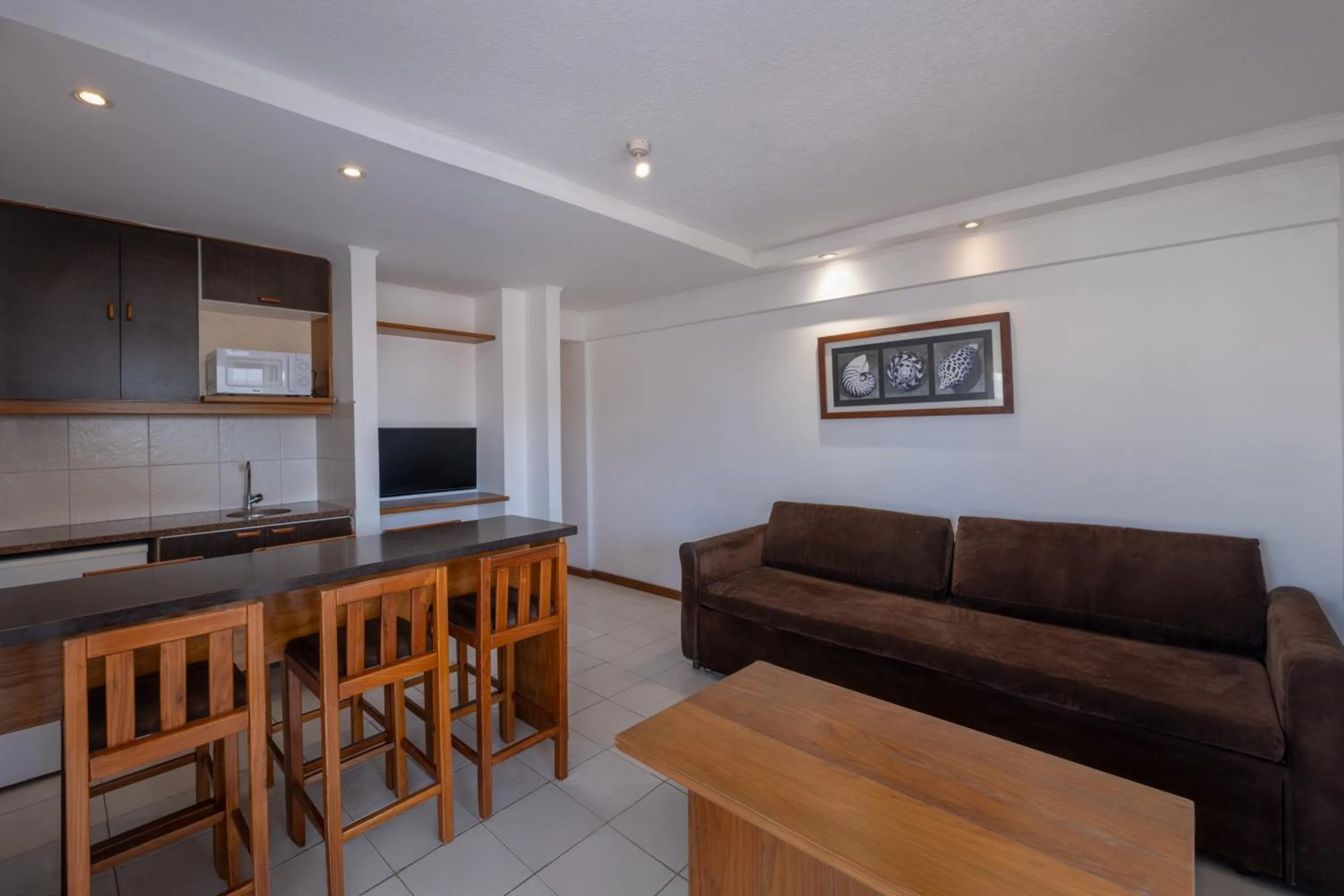 Golden Beach Resort & Spa