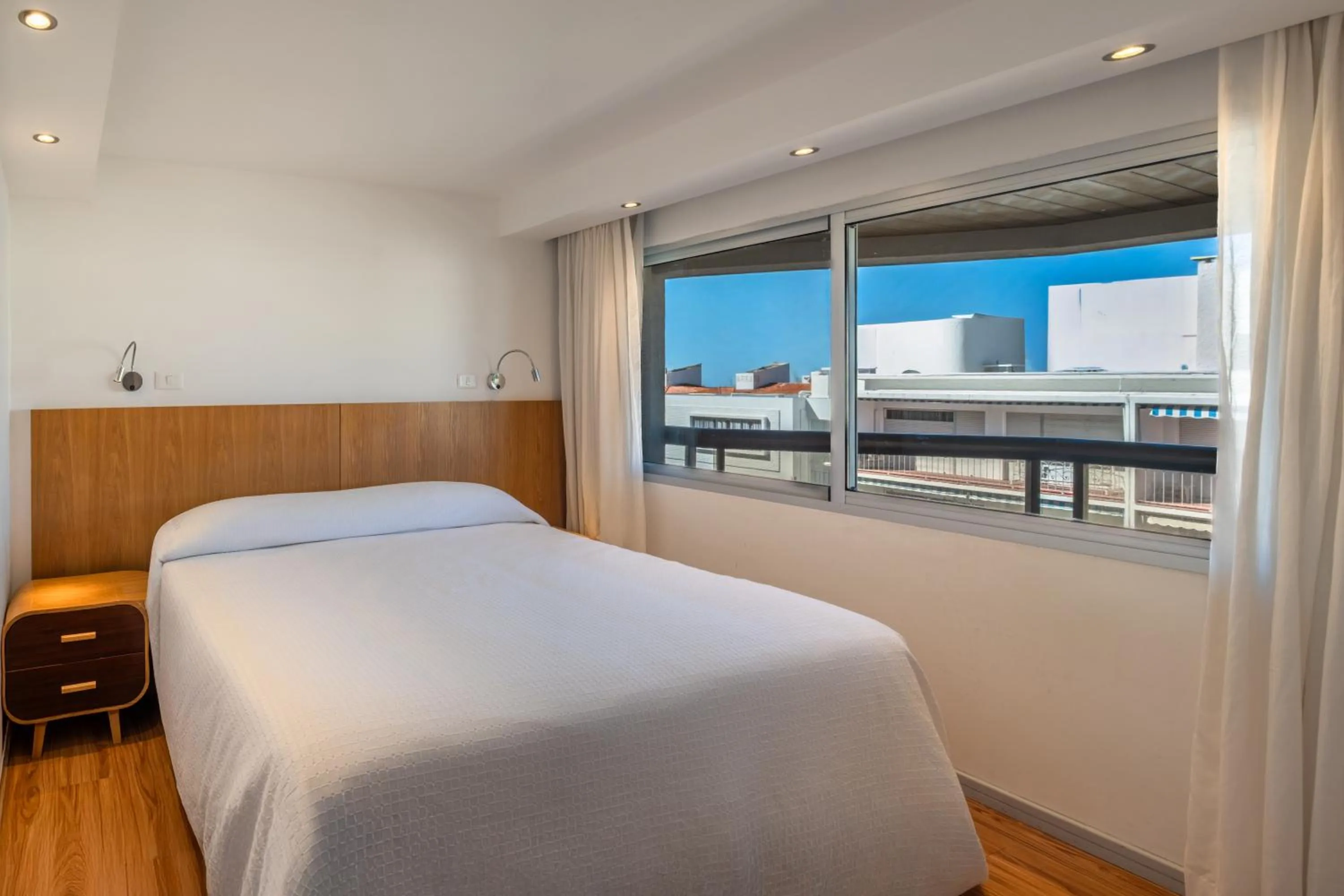 Bed in Golden Beach Resort & Spa