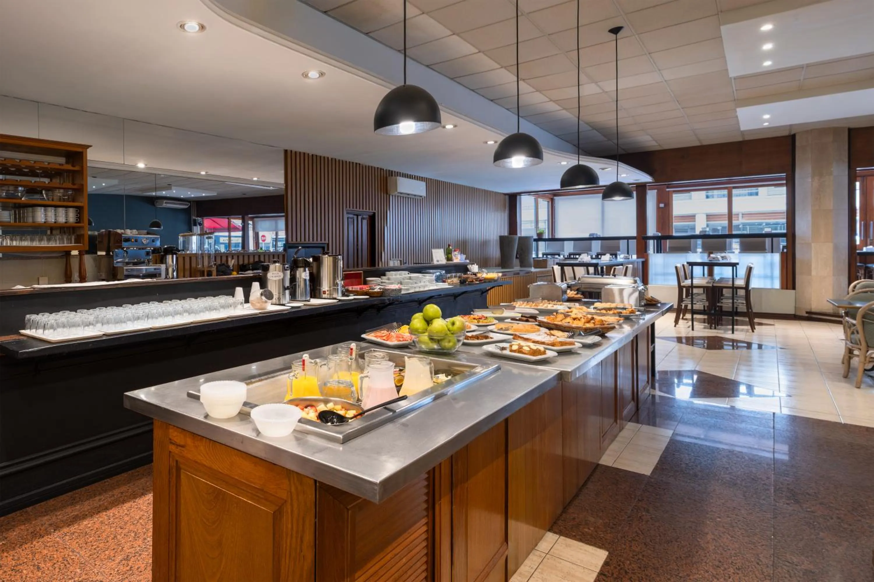 Buffet breakfast in Golden Beach Resort & Spa