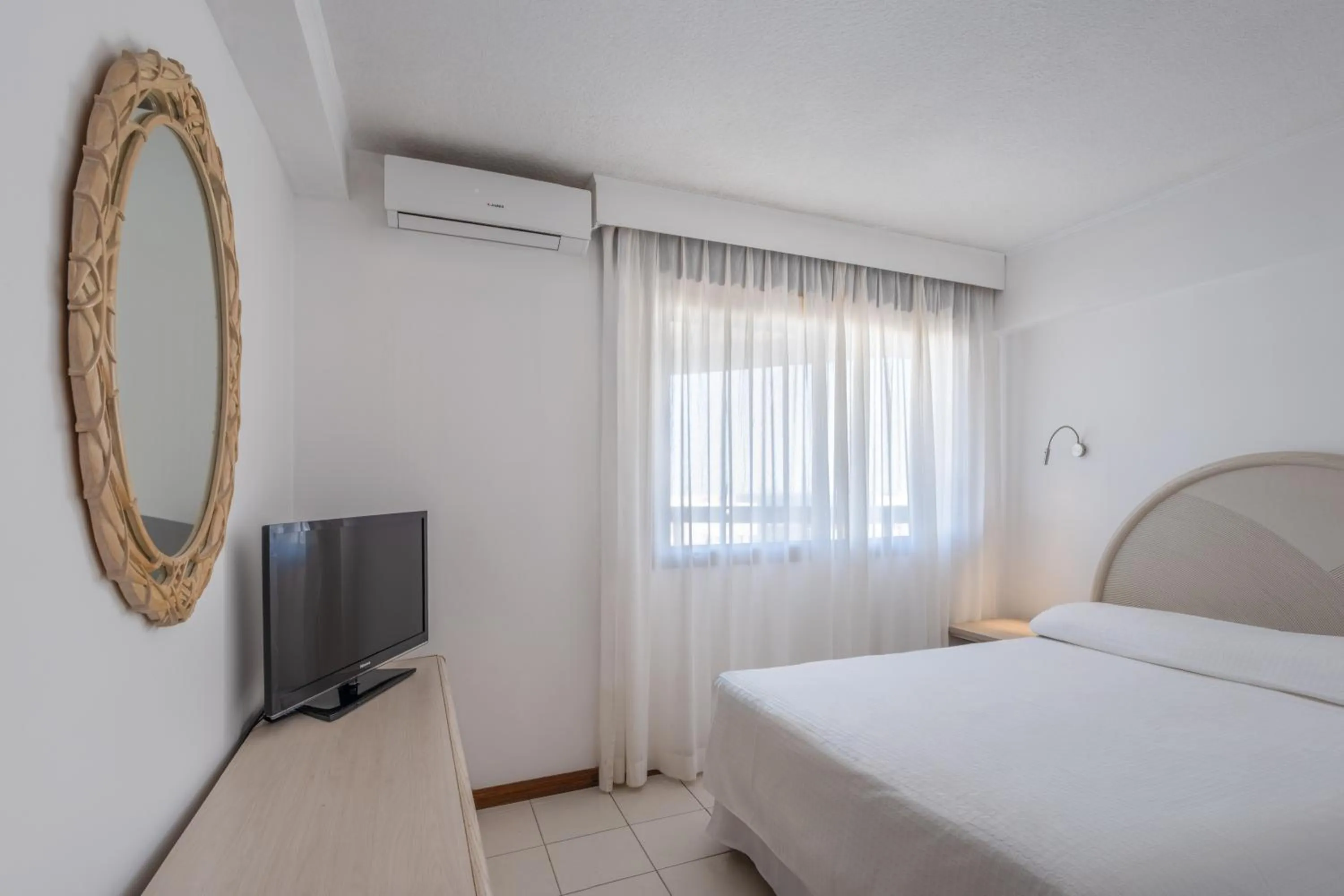 Bed in Golden Beach Resort & Spa