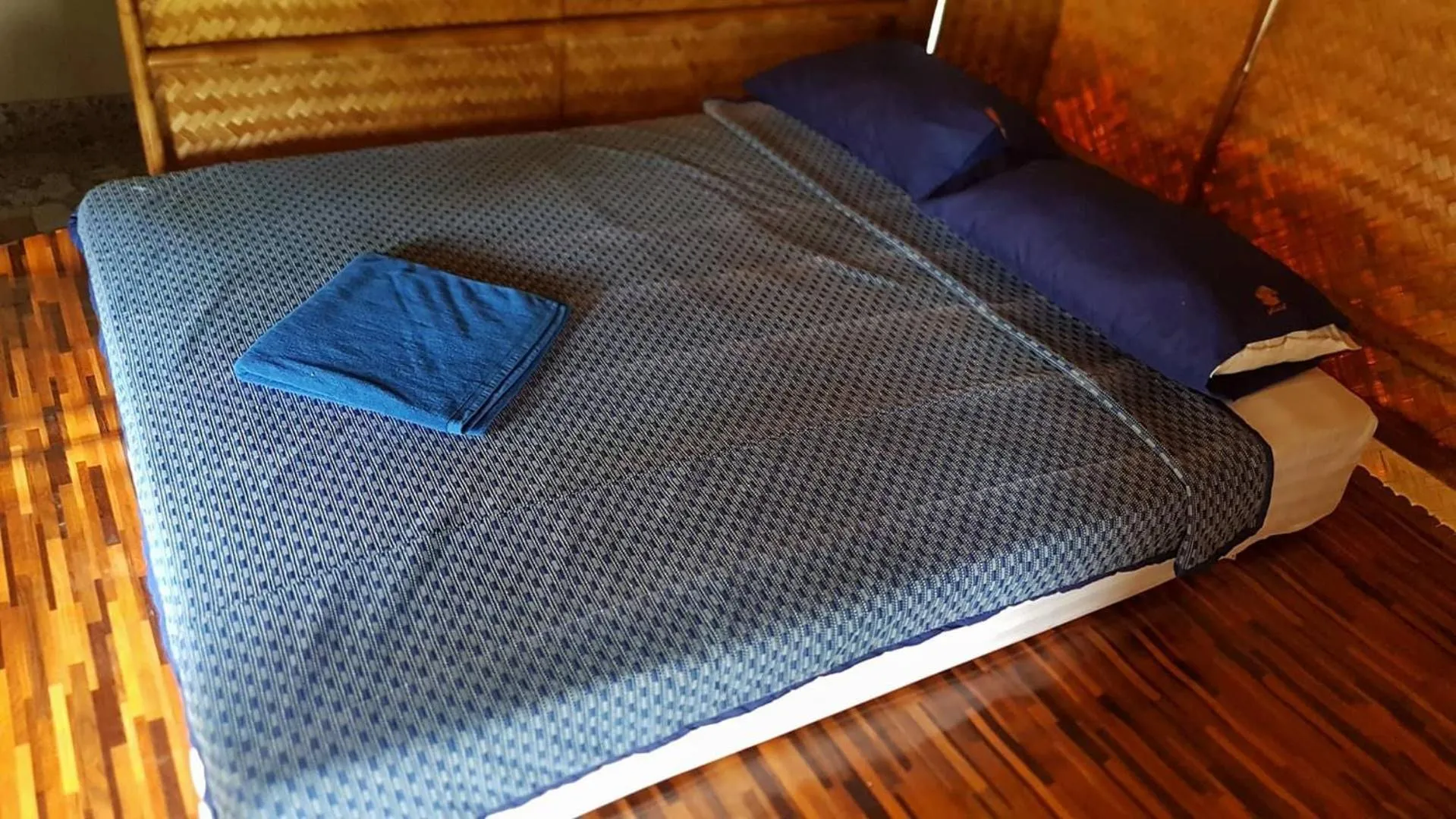 Bed in Lanta Local Hut